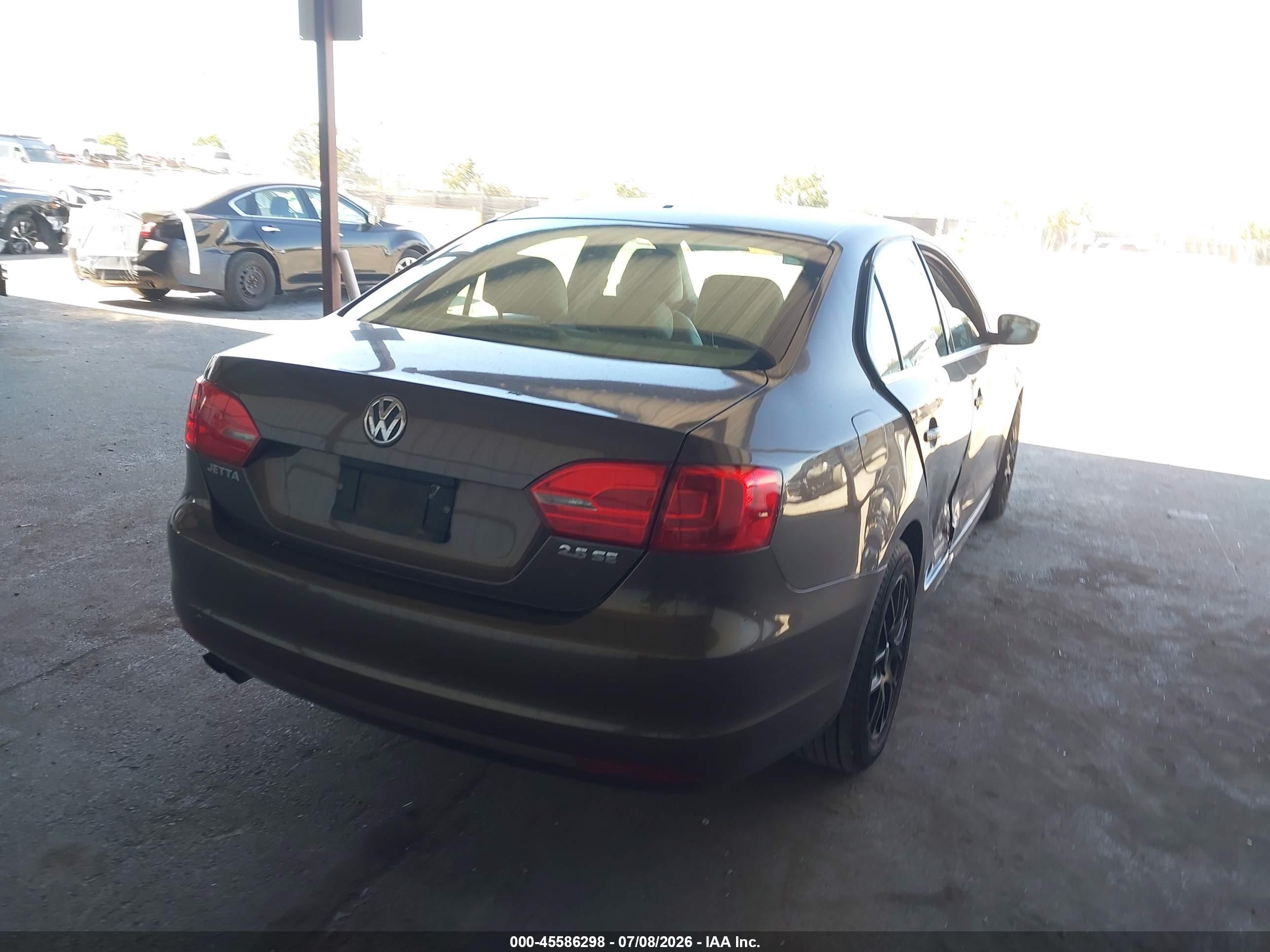 2013 Volkswagen Jetta 2.5l Se Brown vin: 3VWDP7AJ7DM388969