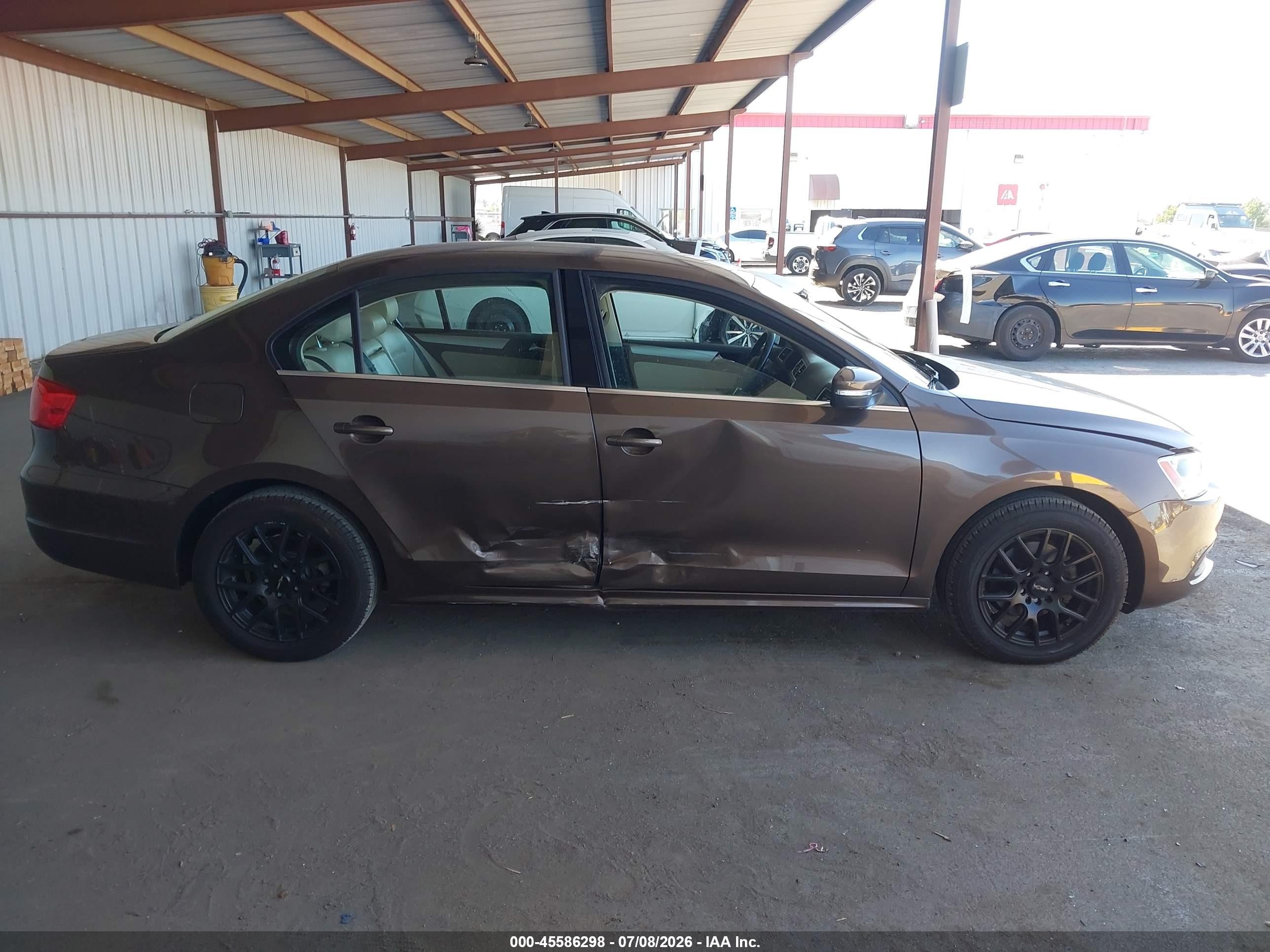2013 Volkswagen Jetta 2.5l Se Brown vin: 3VWDP7AJ7DM388969