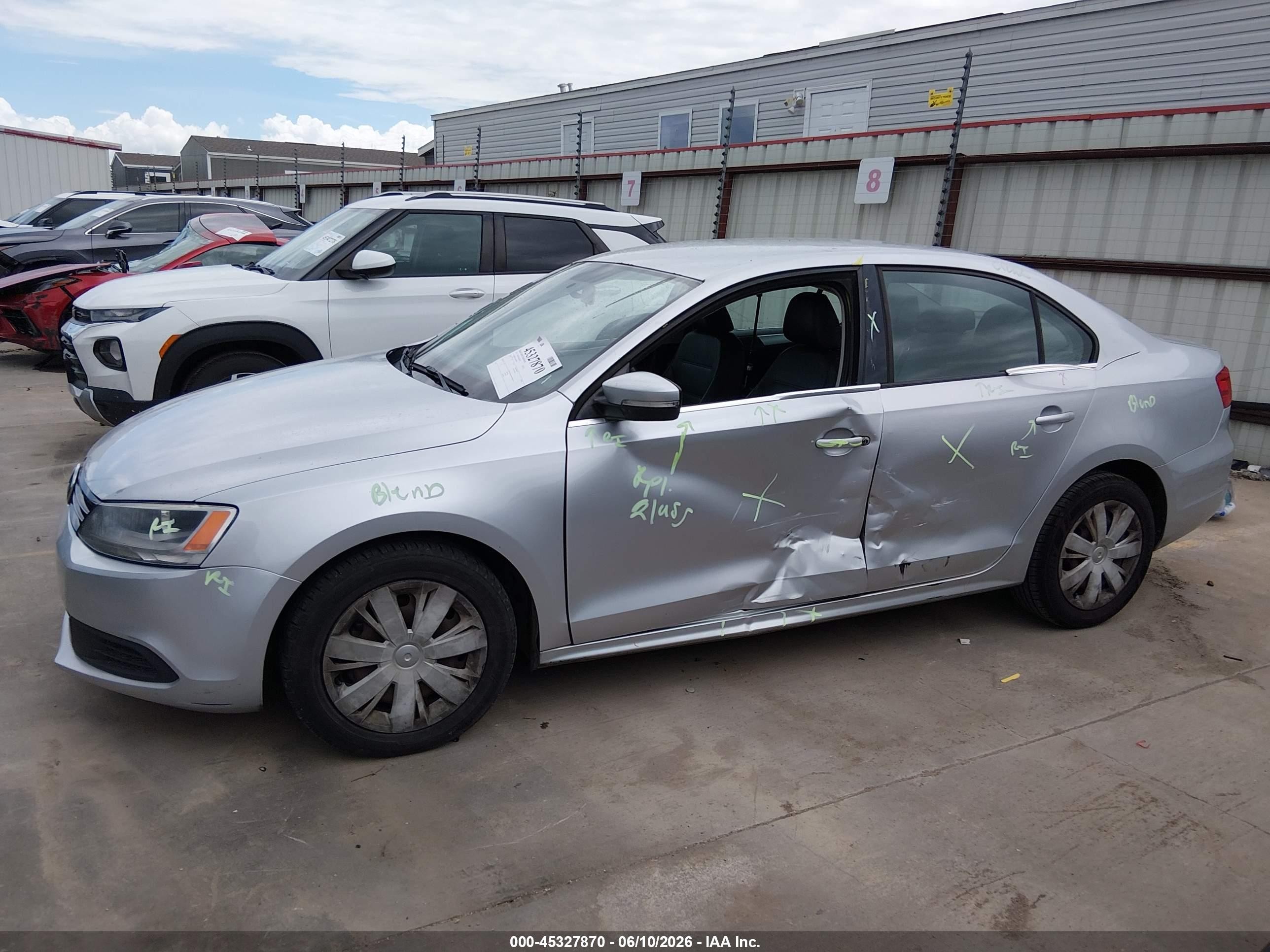 2013 Volkswagen Jetta 2.5l Se Silver vin: 3VWDP7AJ7DM405656