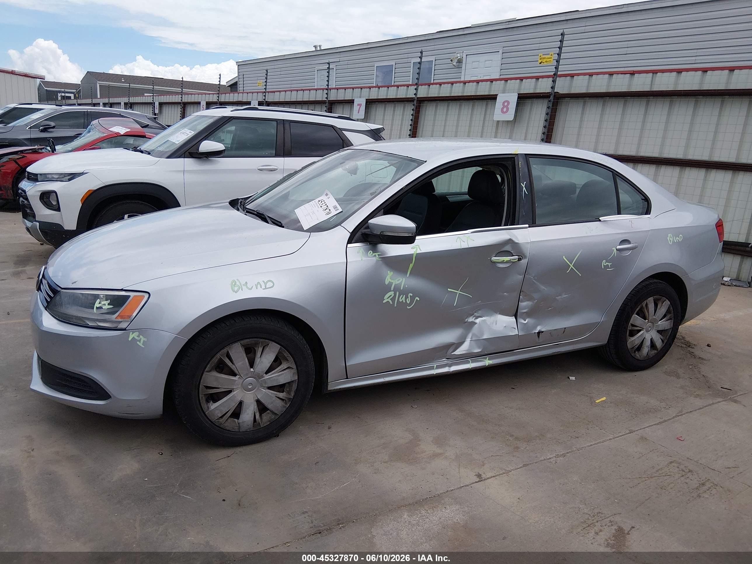 2013 Volkswagen Jetta 2.5l Se Silver vin: 3VWDP7AJ7DM405656