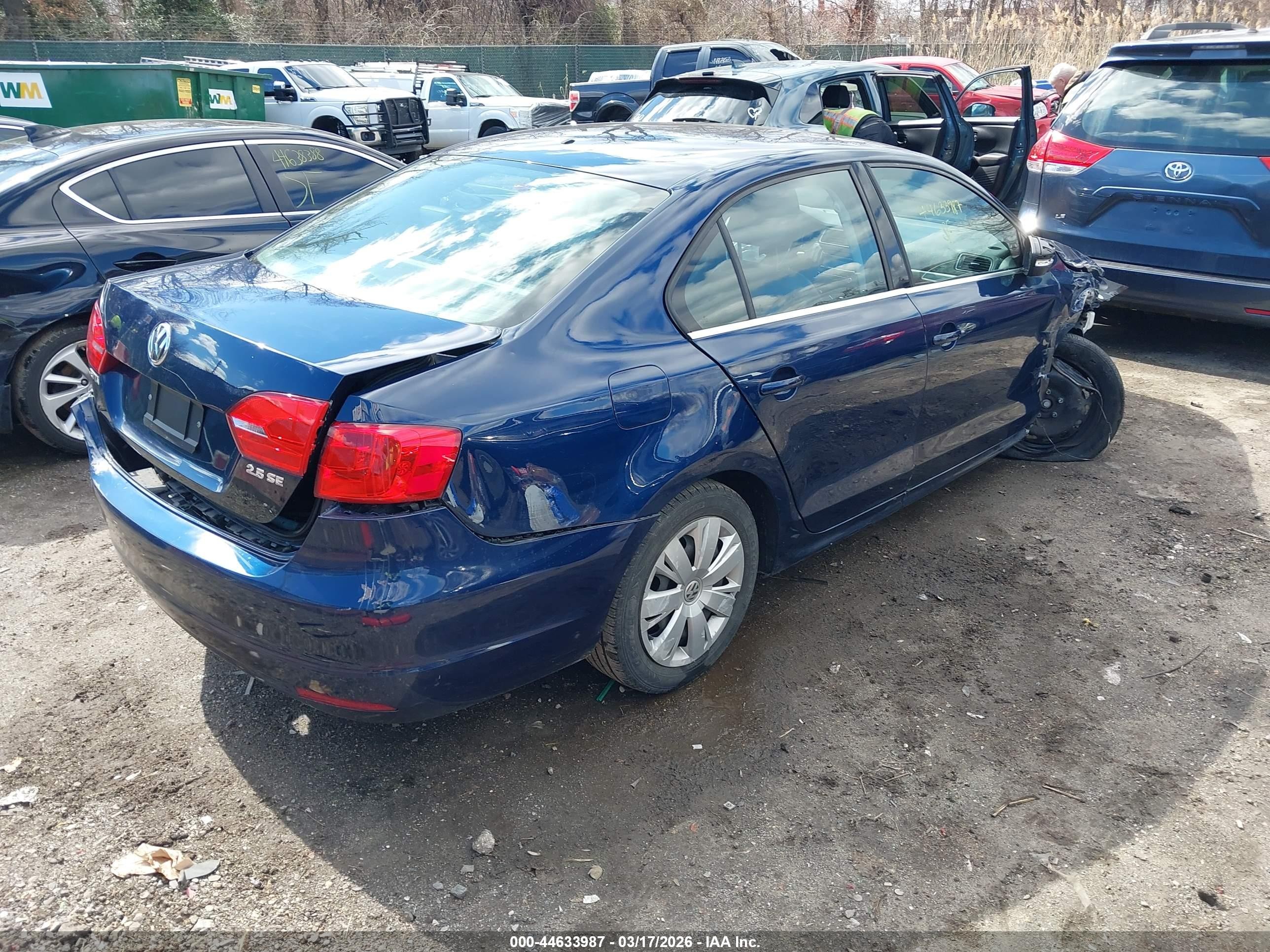 2013 Volkswagen Jetta 2.5l Se Blue vin: 3VWDP7AJ7DM409366
