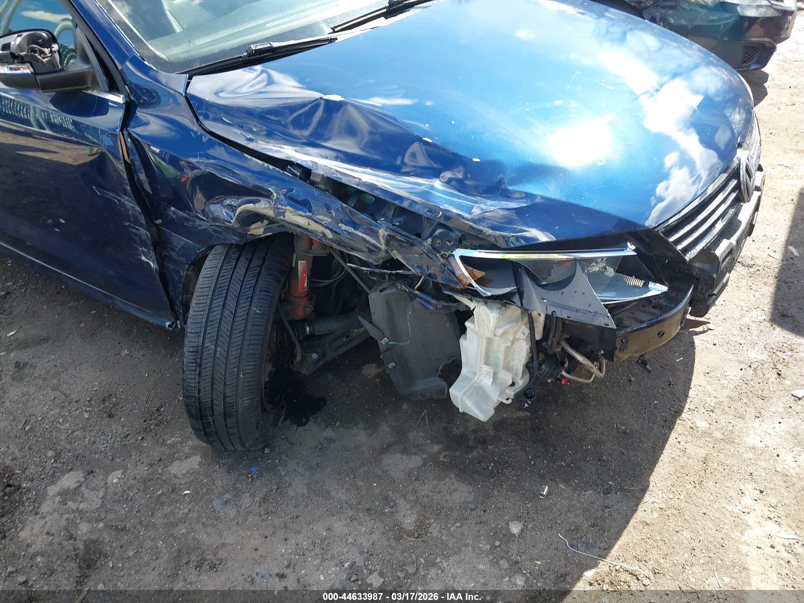 2013 Volkswagen Jetta 2.5l Se Blue vin: 3VWDP7AJ7DM409366
