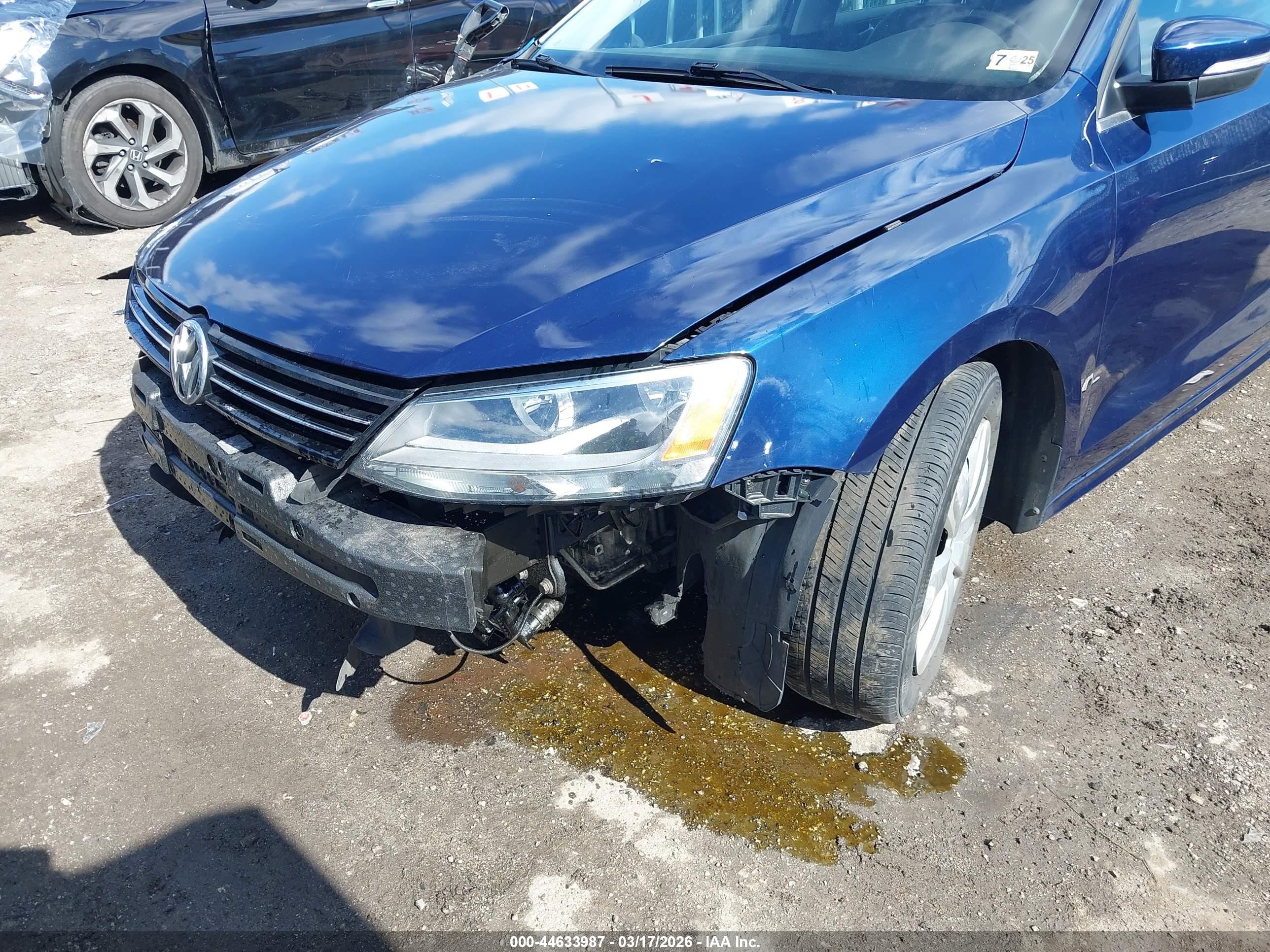 2013 Volkswagen Jetta 2.5l Se Blue vin: 3VWDP7AJ7DM409366