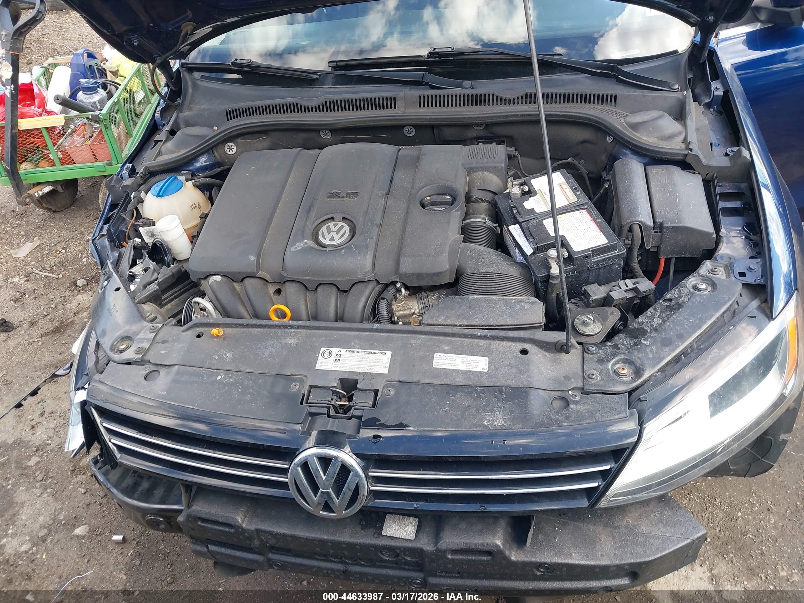 2013 Volkswagen Jetta 2.5l Se Blue vin: 3VWDP7AJ7DM409366