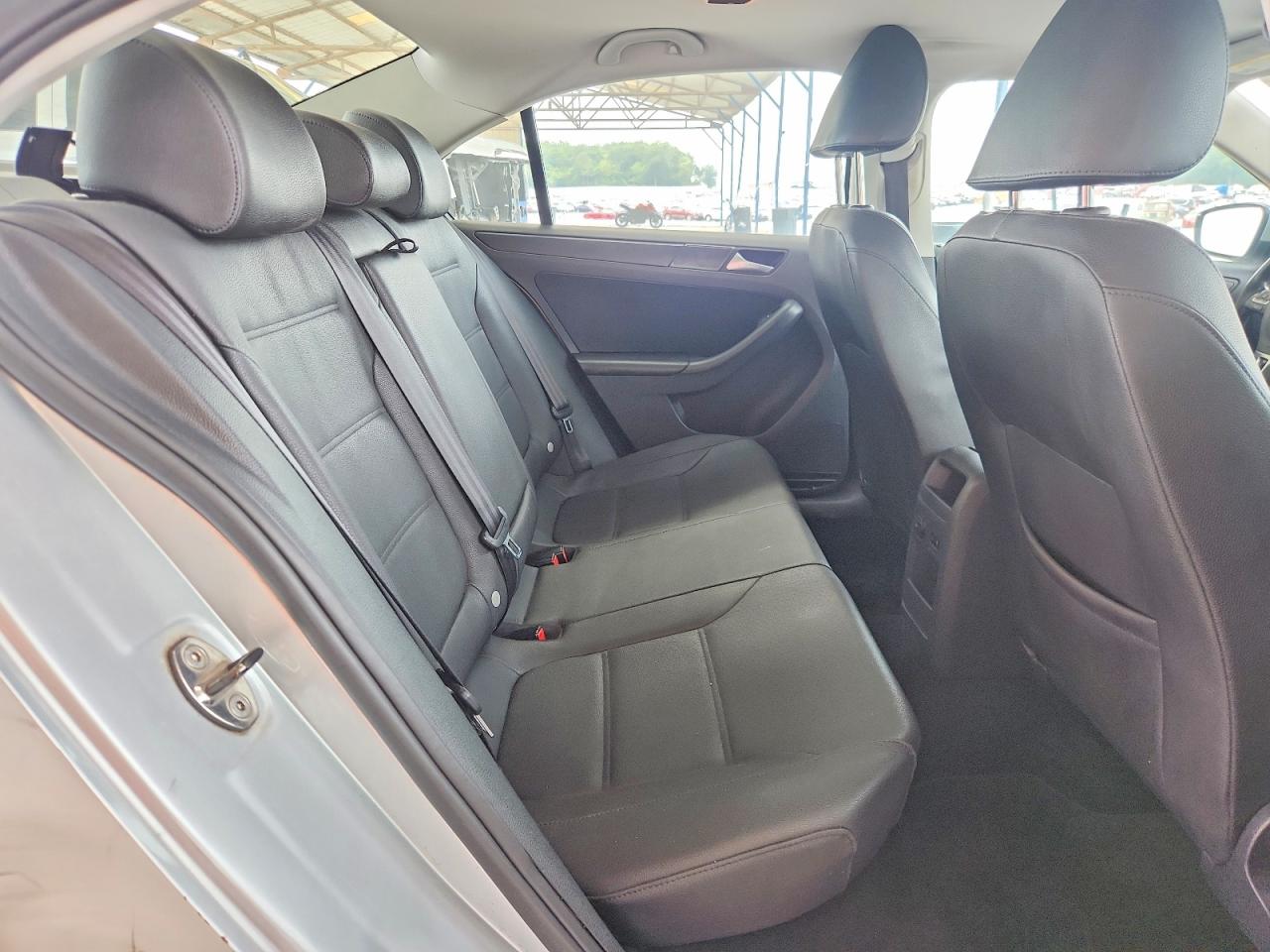 2012 Volkswagen Jetta Se Silver vin: 3VWDP7AJ8CM377445