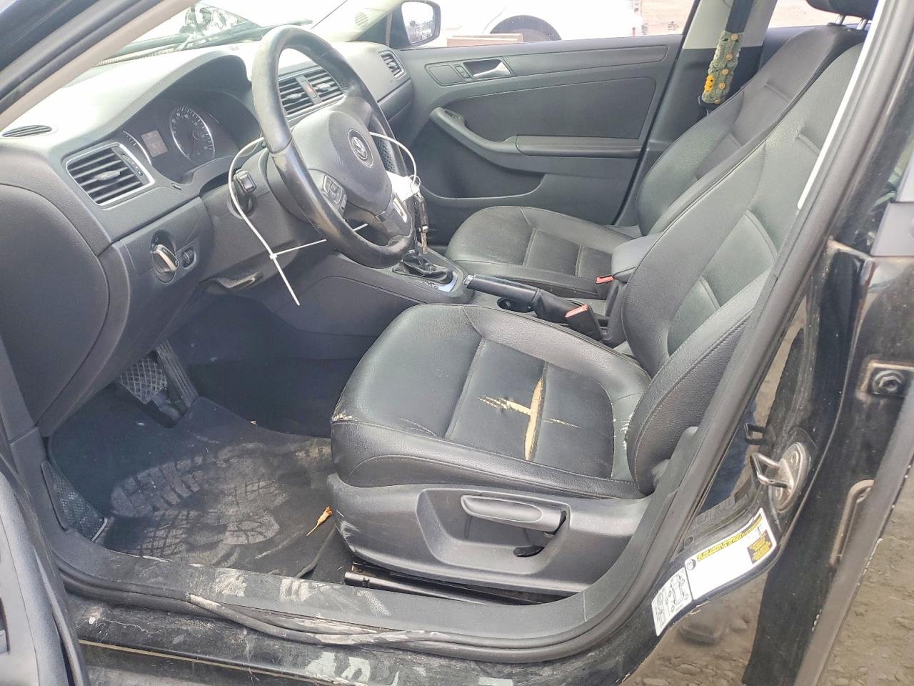 2012 Volkswagen Jetta Se Black vin: 3VWDP7AJ8CM378398