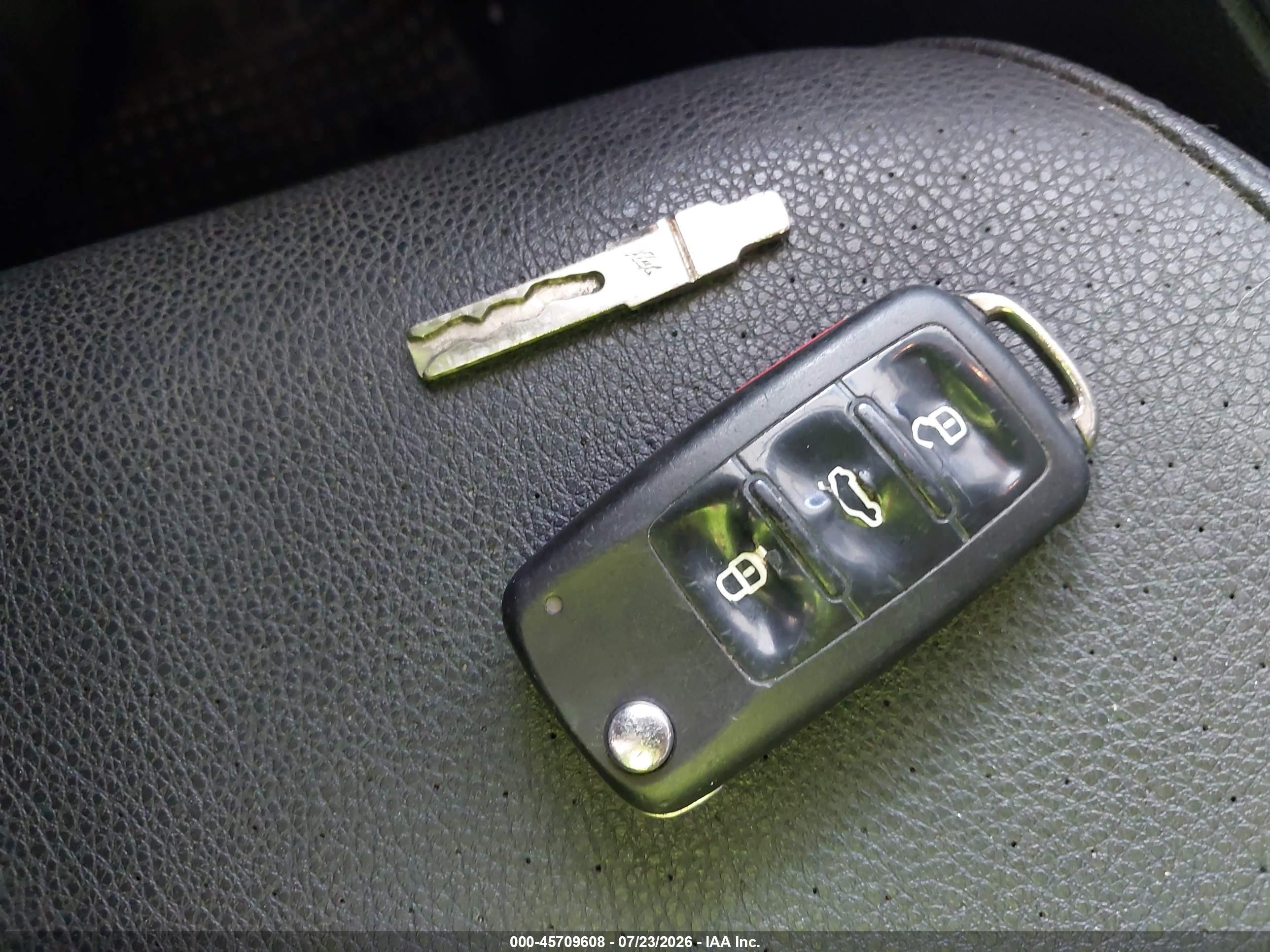 2012 Volkswagen Jetta 2.5l Se Silver vin: 3VWDP7AJ8CM386078