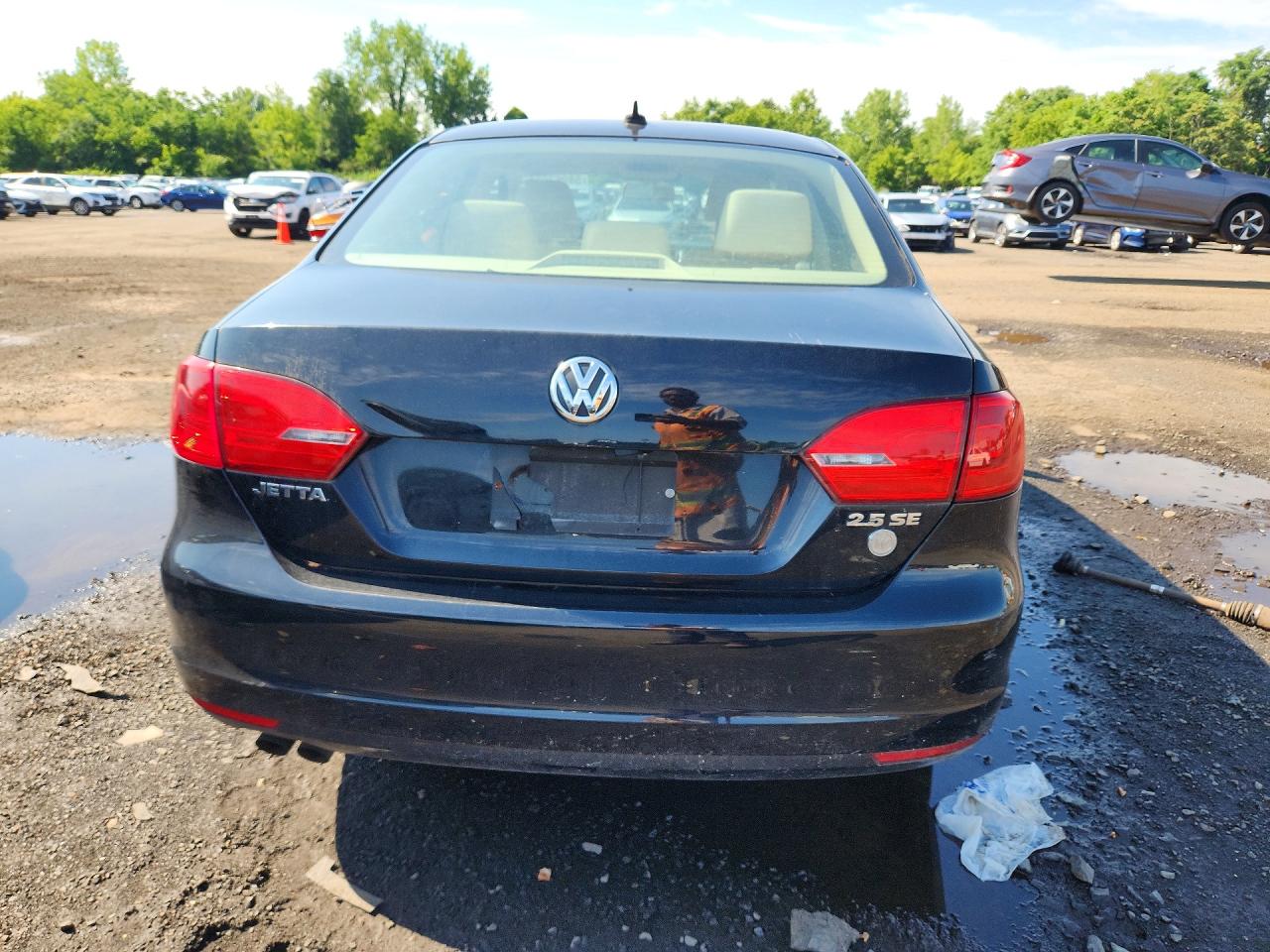 2012 Volkswagen Jetta Se Black vin: 3VWDP7AJ8CM412646