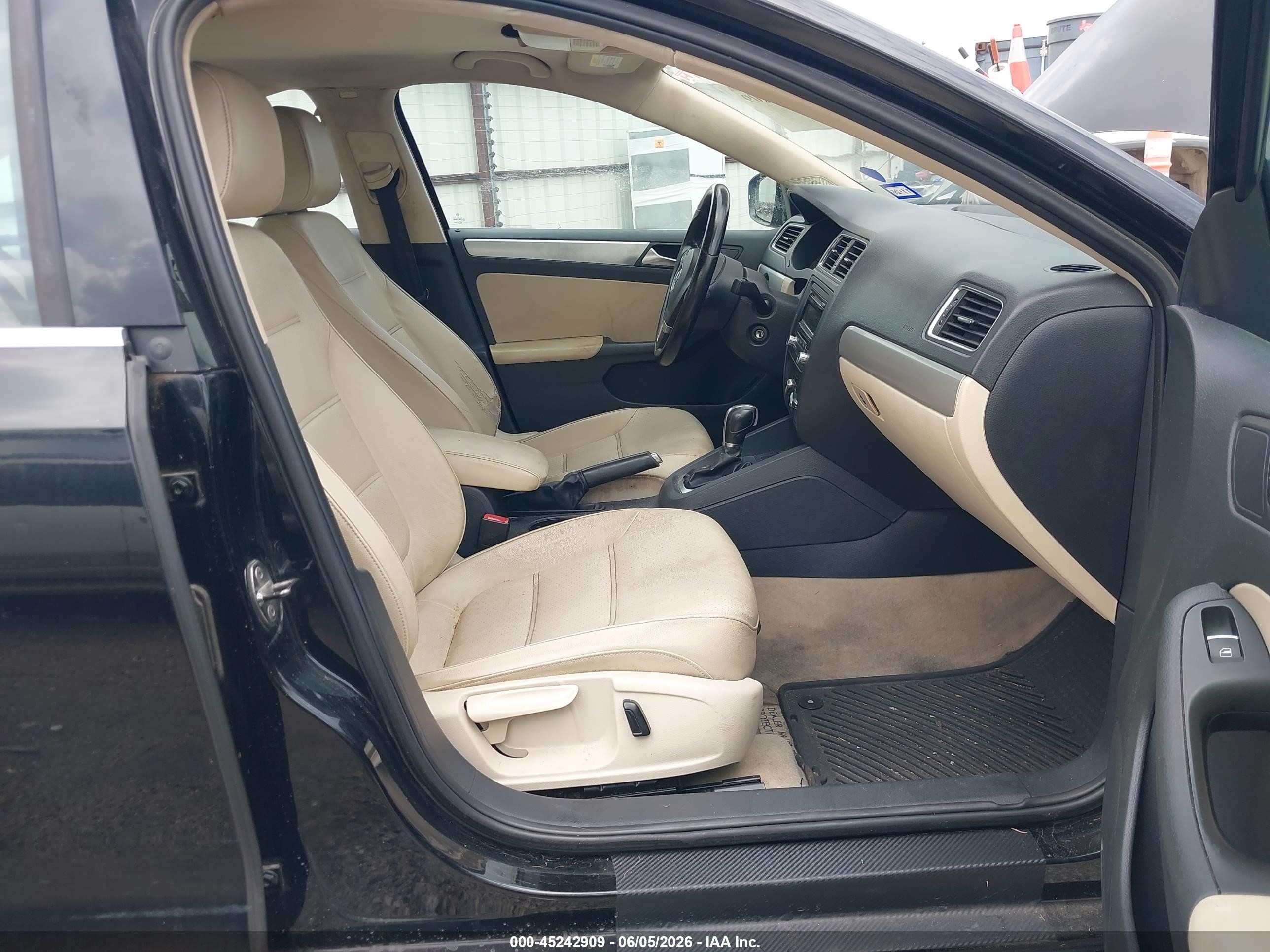 2013 Volkswagen Jetta 2.5l Se Черный vin: 3VWDP7AJ8DM202825