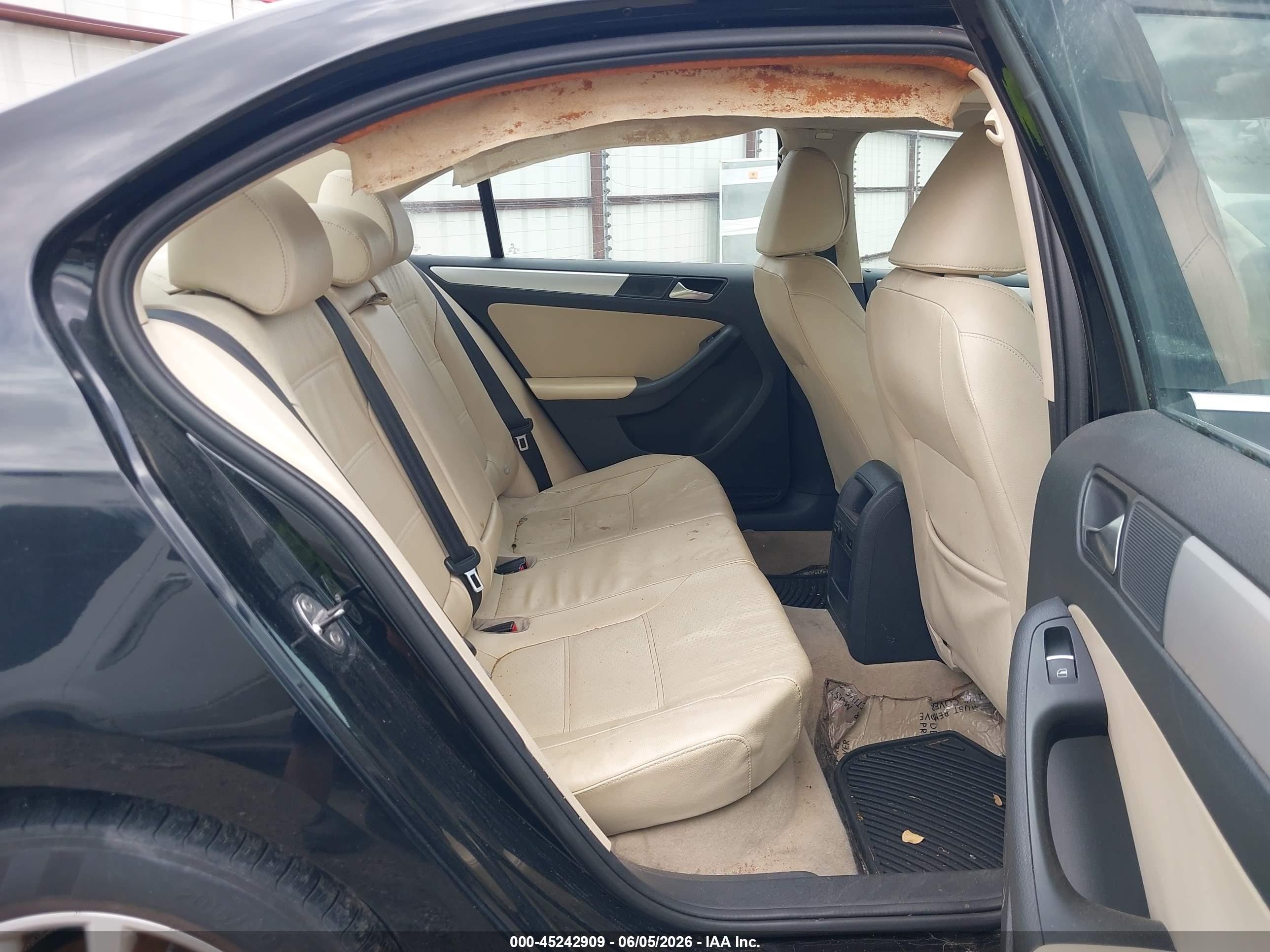 2013 Volkswagen Jetta 2.5l Se Черный vin: 3VWDP7AJ8DM202825