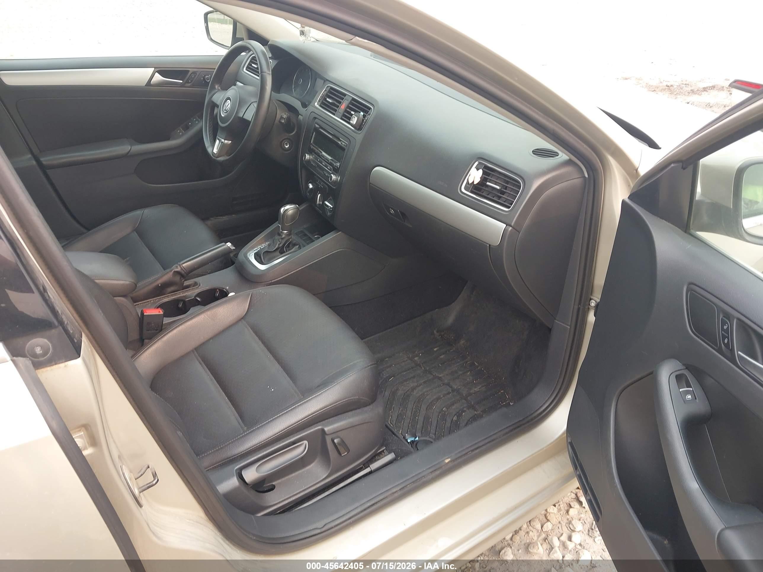 2013 Volkswagen Jetta 2.5l Se Gold vin: 3VWDP7AJ8DM265875