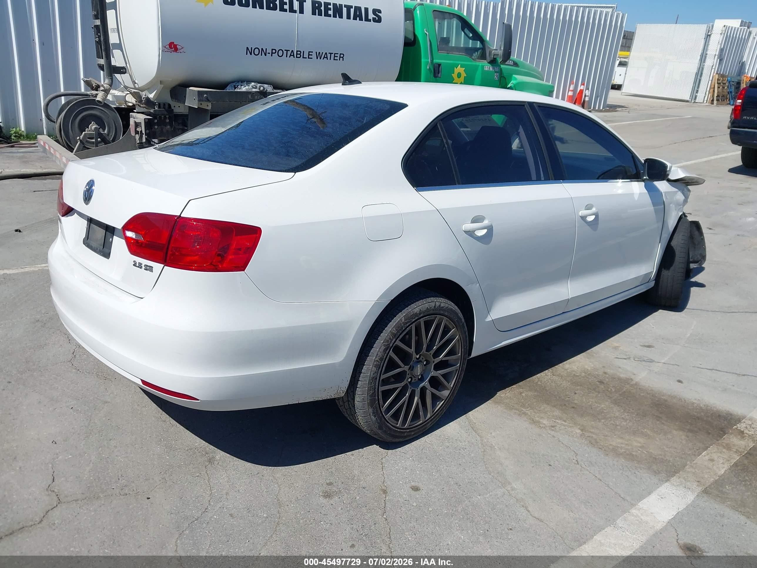 2013 Volkswagen Jetta 2.5l Se White vin: 3VWDP7AJ8DM422546