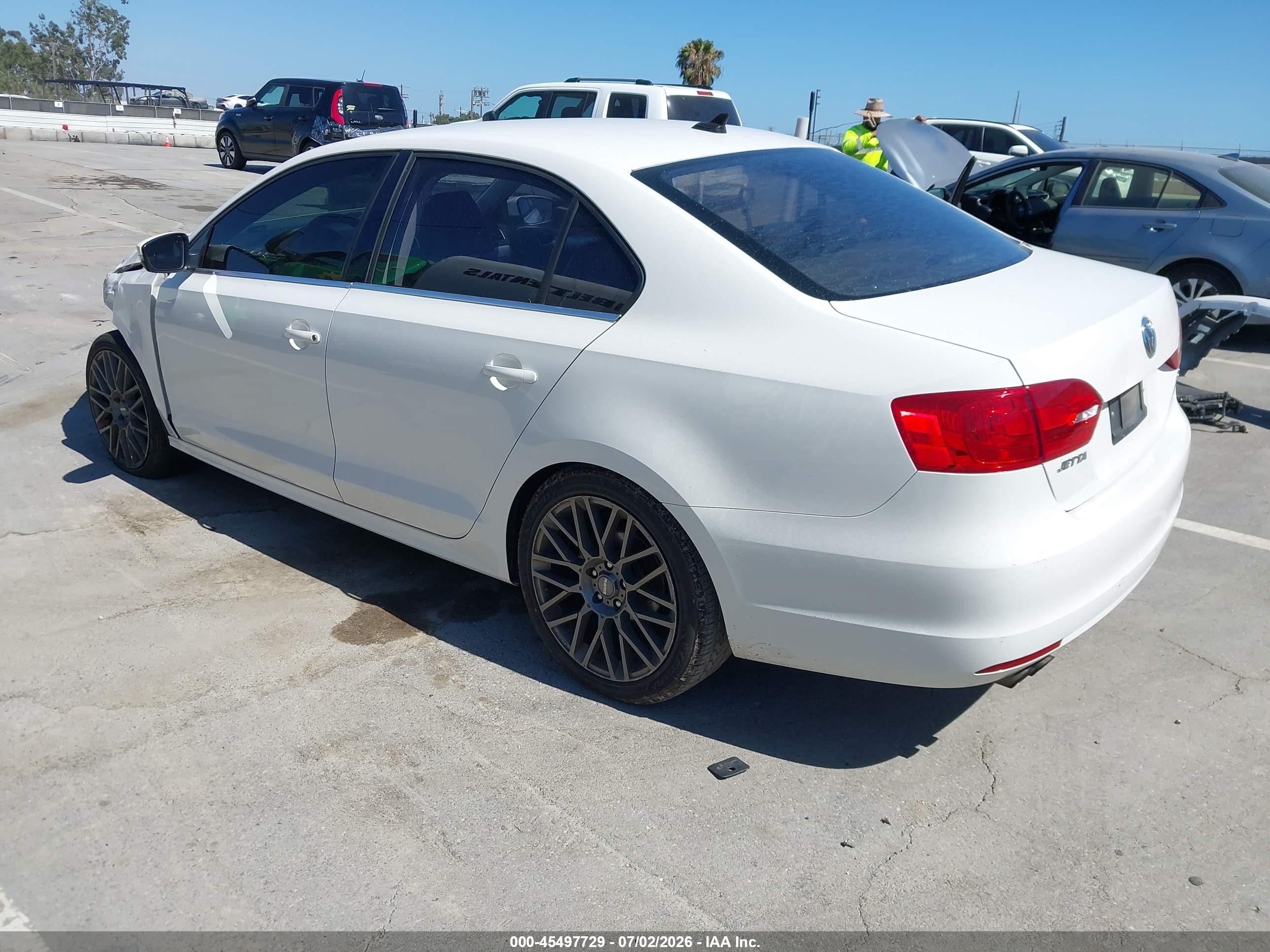 2013 Volkswagen Jetta 2.5l Se White vin: 3VWDP7AJ8DM422546
