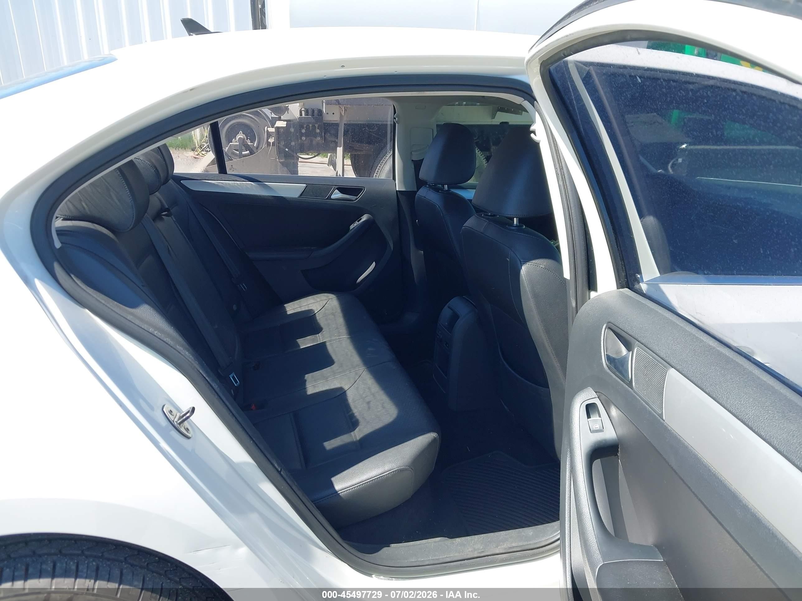 2013 Volkswagen Jetta 2.5l Se White vin: 3VWDP7AJ8DM422546