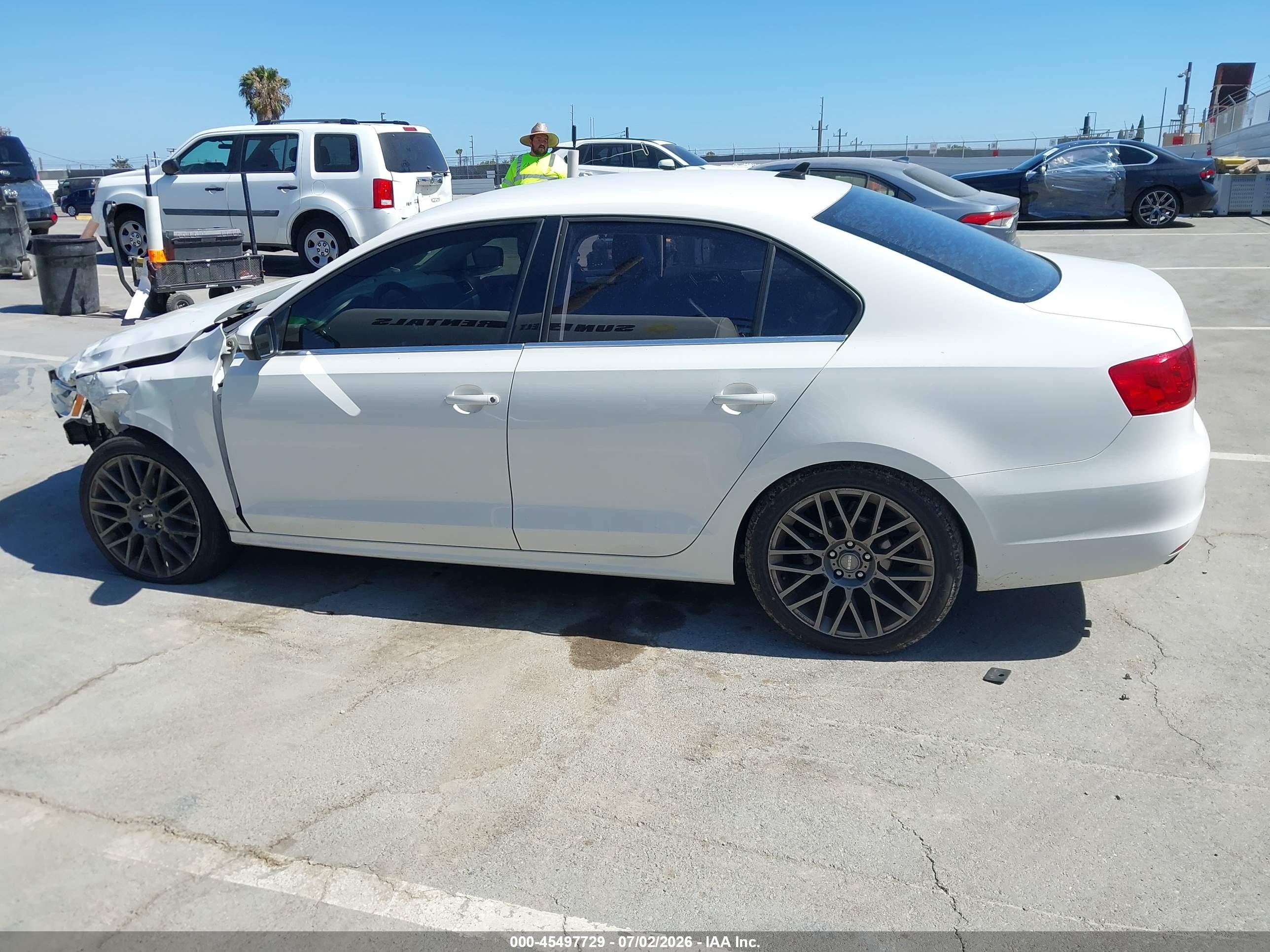 2013 Volkswagen Jetta 2.5l Se White vin: 3VWDP7AJ8DM422546
