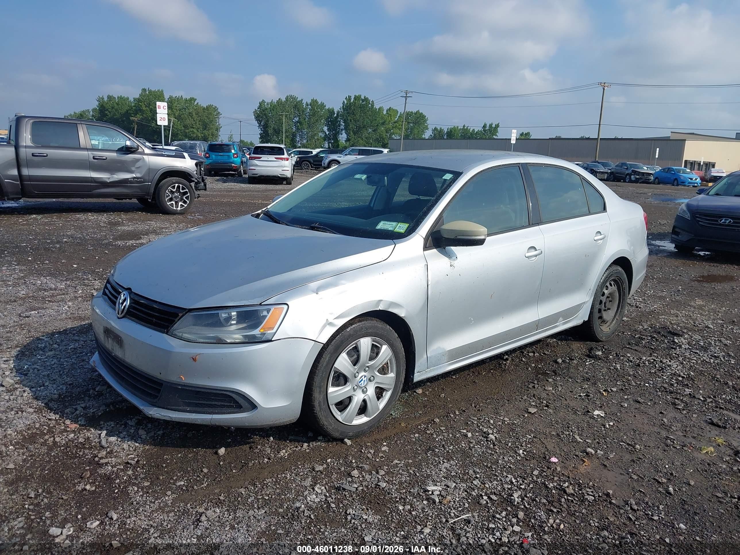 2012 Volkswagen Jetta 2.5l Se Silver vin: 3VWDP7AJ9CM049984