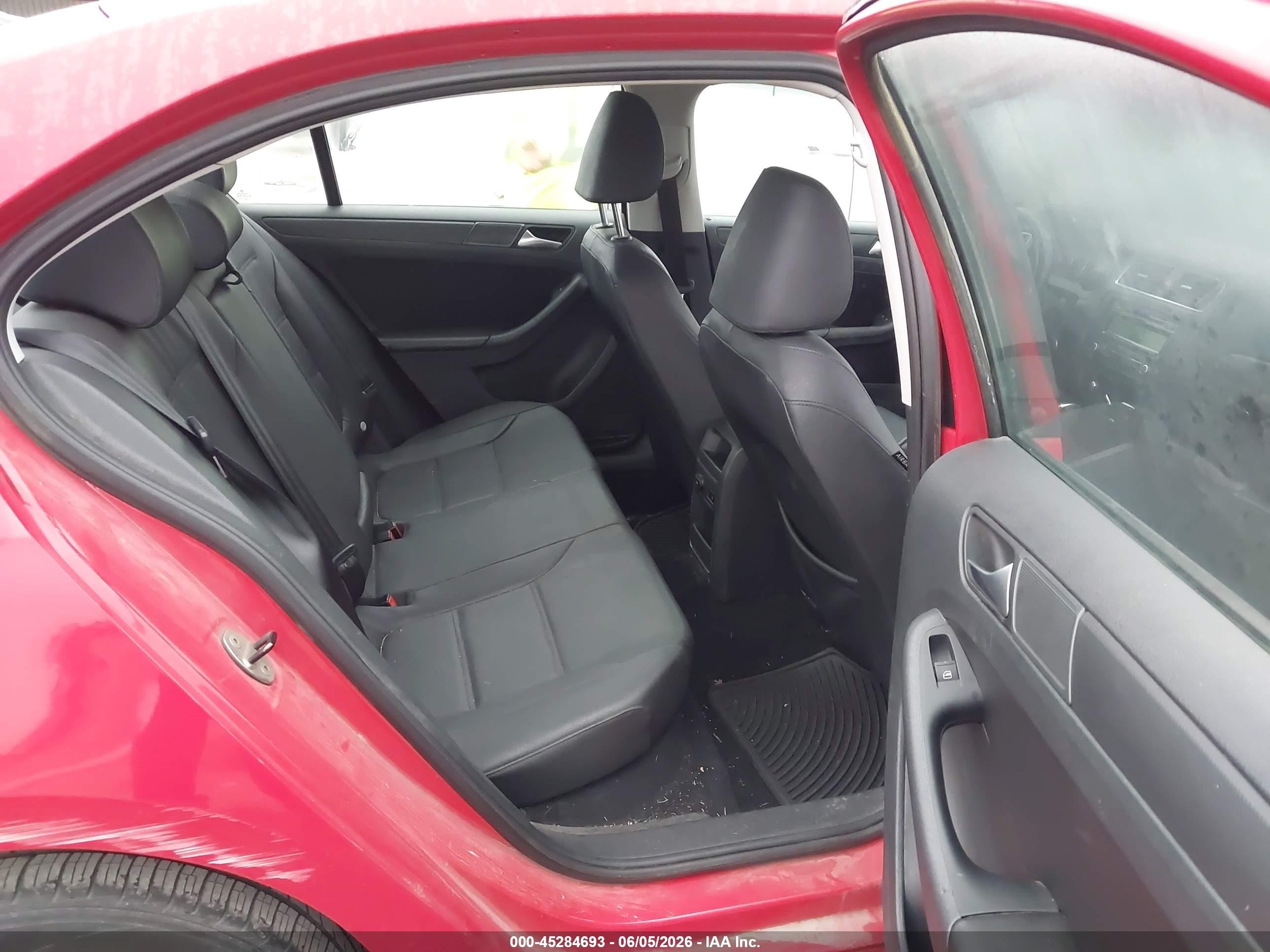 2012 Volkswagen Jetta 2.5l Se Red vin: 3VWDP7AJ9CM066641