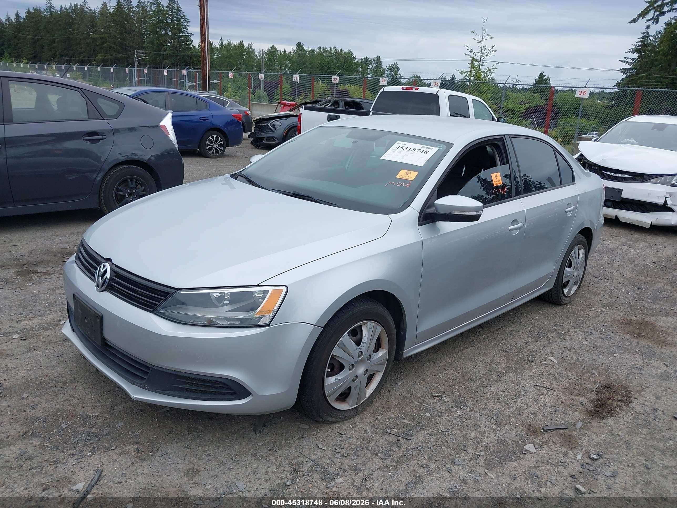 2012 Volkswagen Jetta 2.5l Se Silver vin: 3VWDP7AJ9CM086243