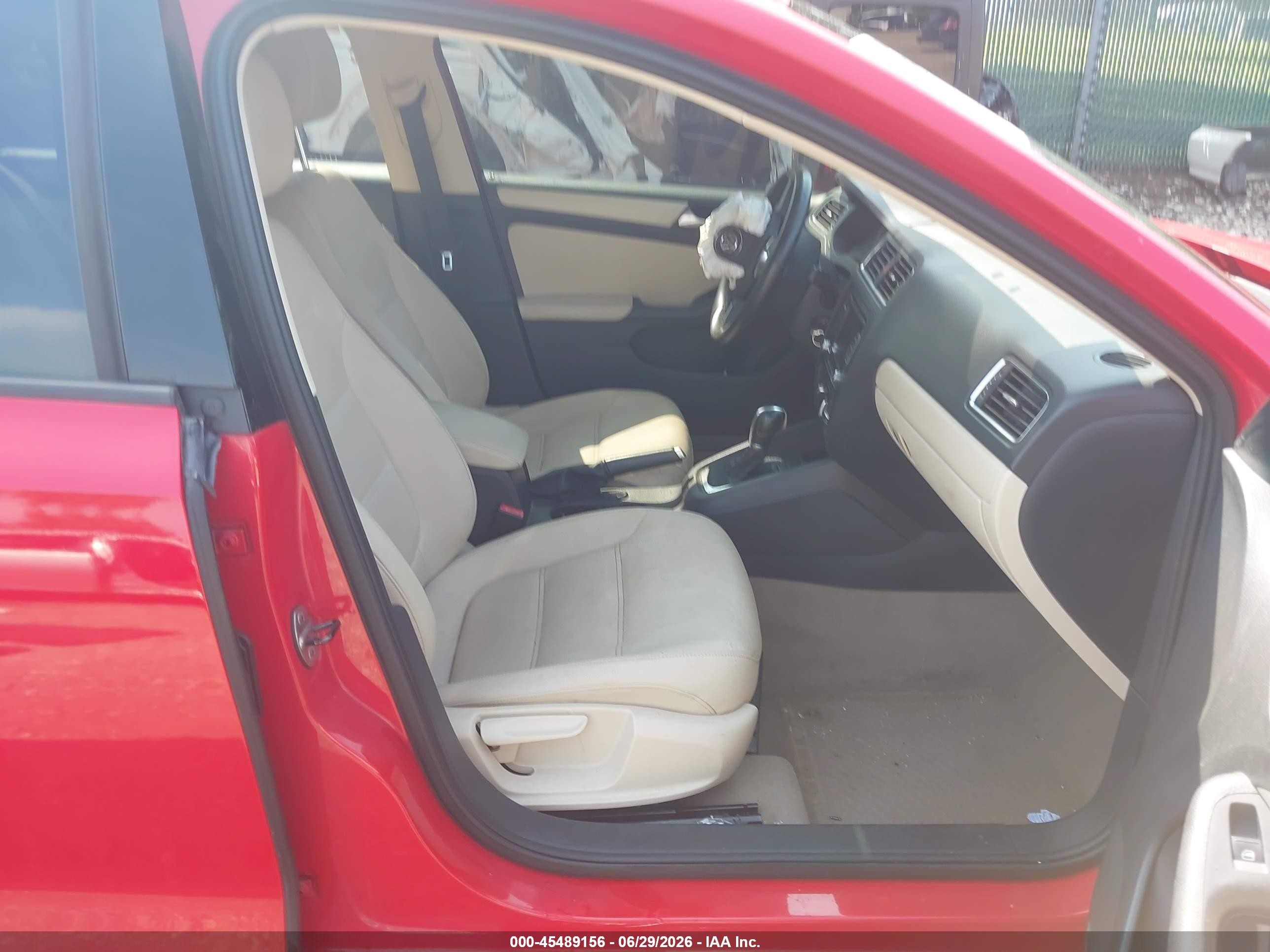 2012 Volkswagen Jetta 2.5l Se Red vin: 3VWDP7AJ9CM348438