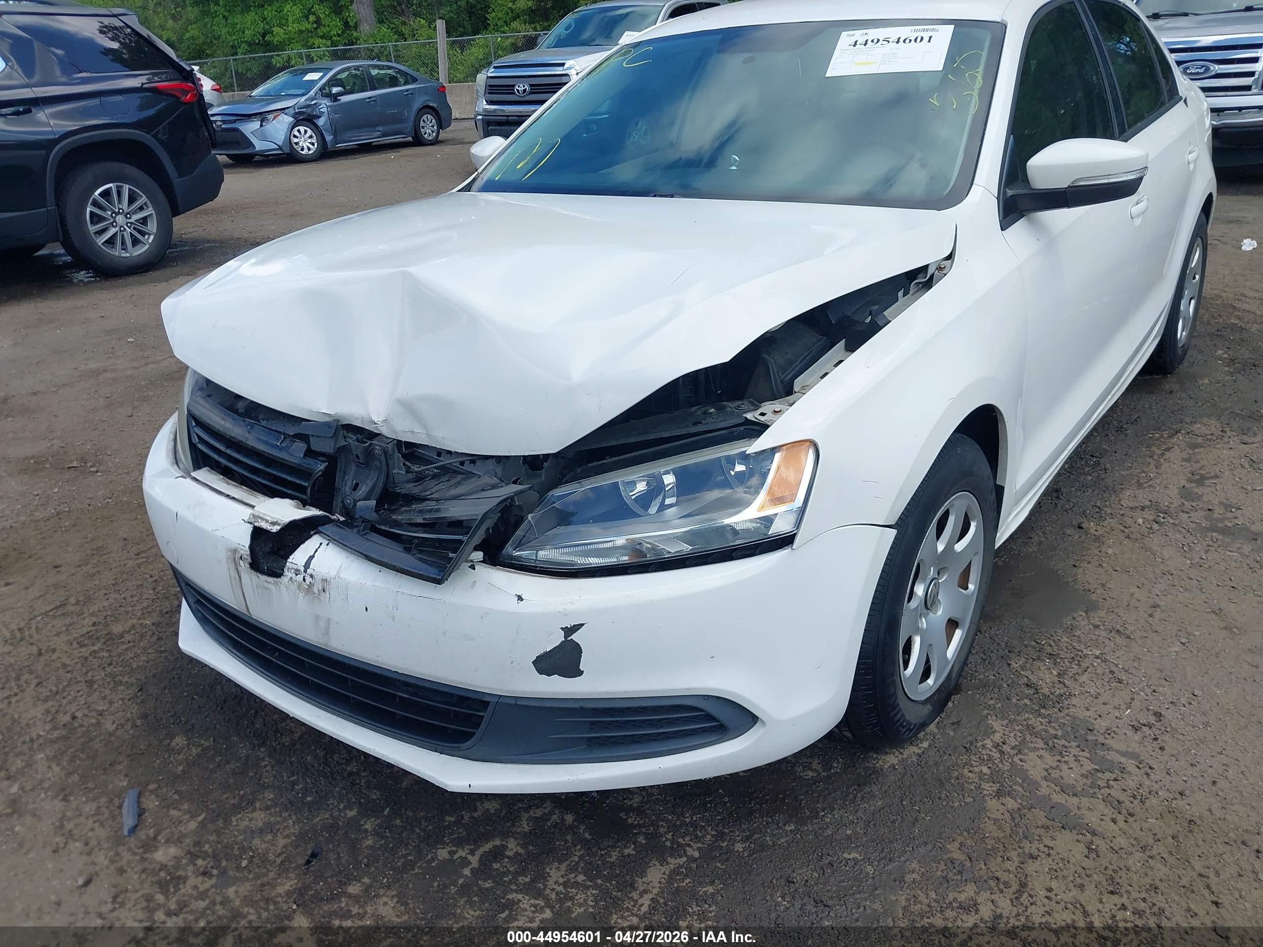 2012 Volkswagen Jetta 2.5l Se Белый vin: 3VWDP7AJ9CM374506