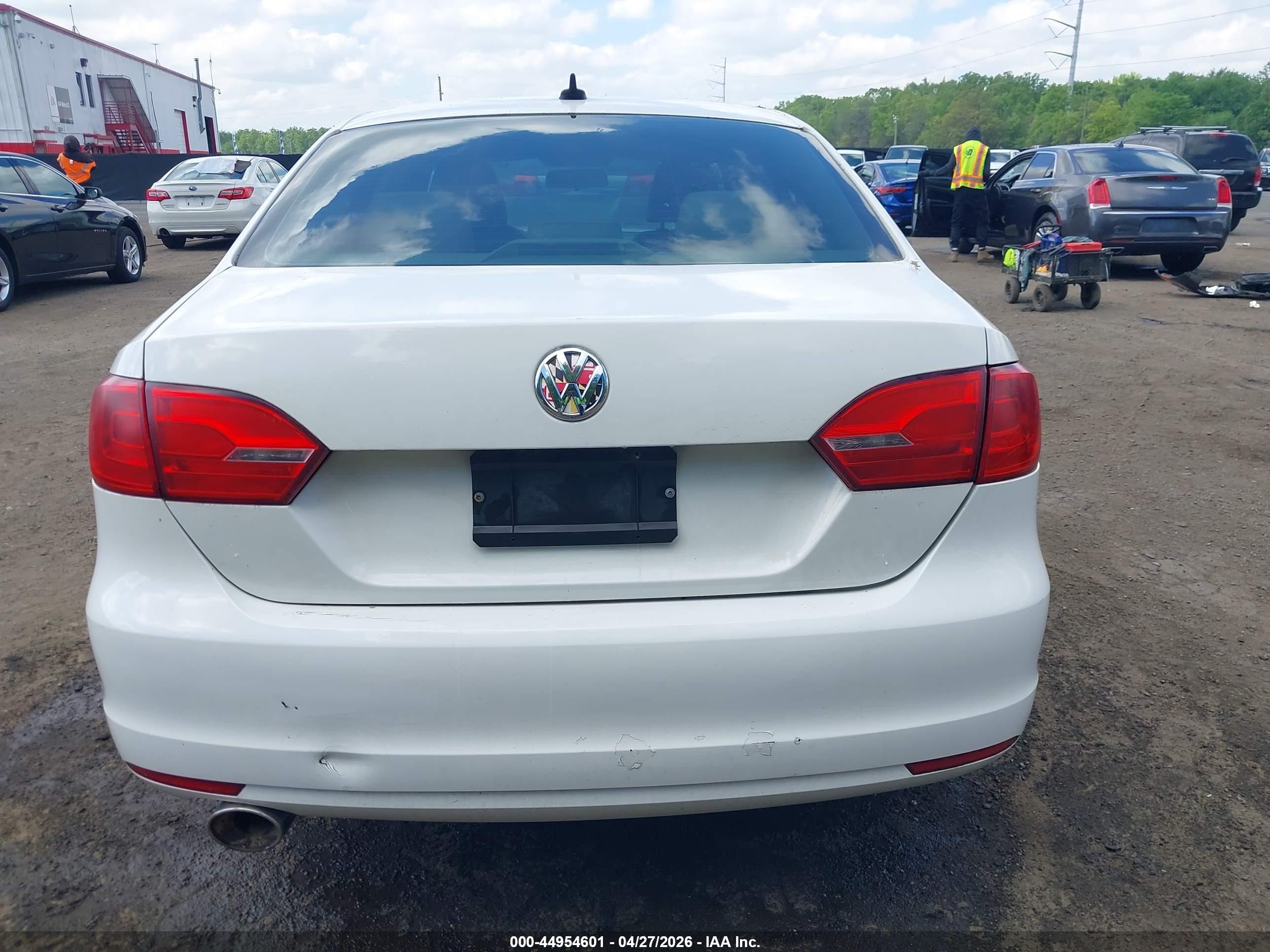 2012 Volkswagen Jetta 2.5l Se Белый vin: 3VWDP7AJ9CM374506