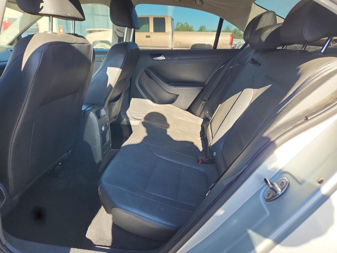 2012 Volkswagen Jetta Se Silver vin: 3VWDP7AJ9CM419248