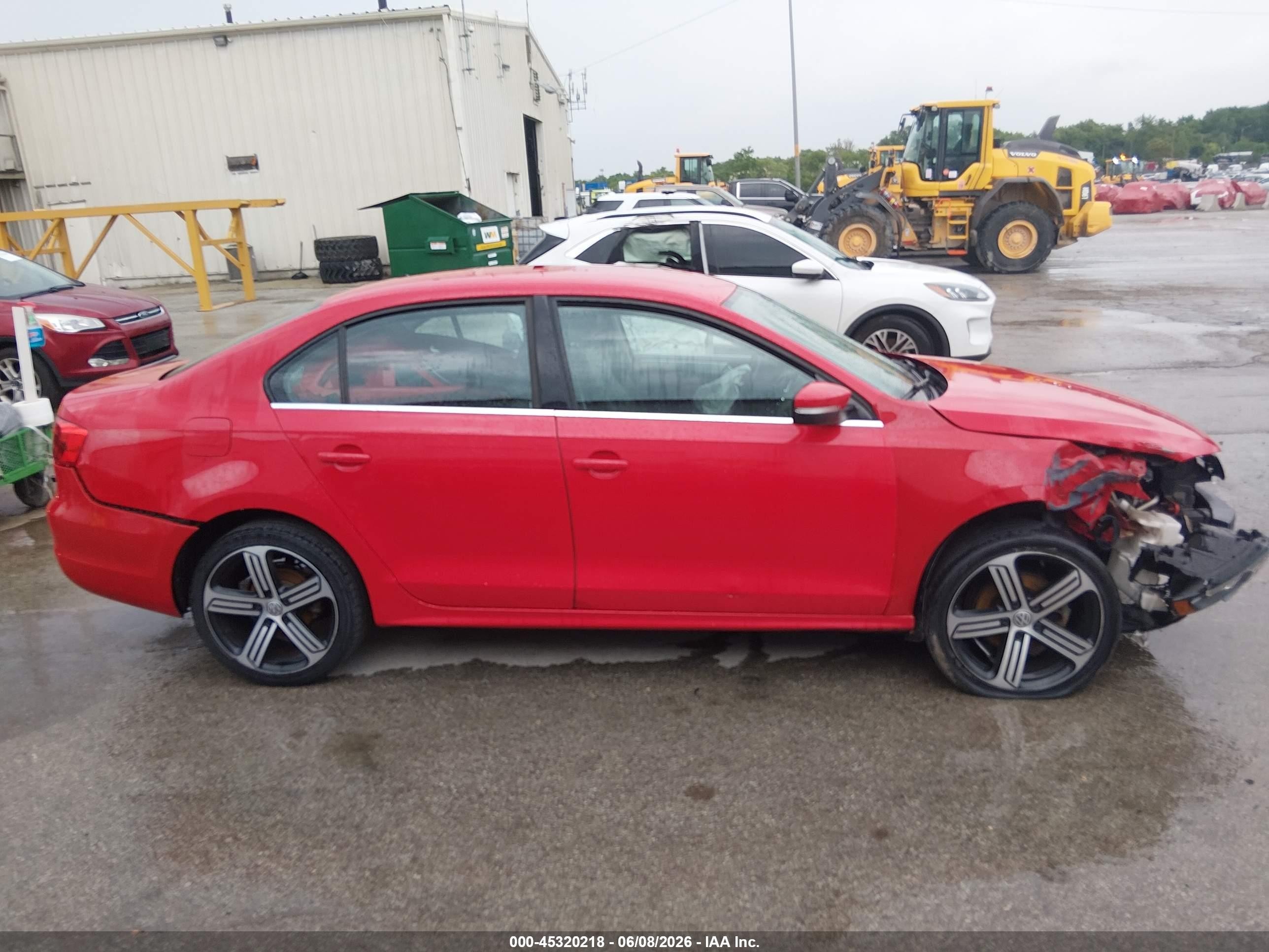 2013 Volkswagen Jetta 2.5l Se Red vin: 3VWDP7AJ9DM218130