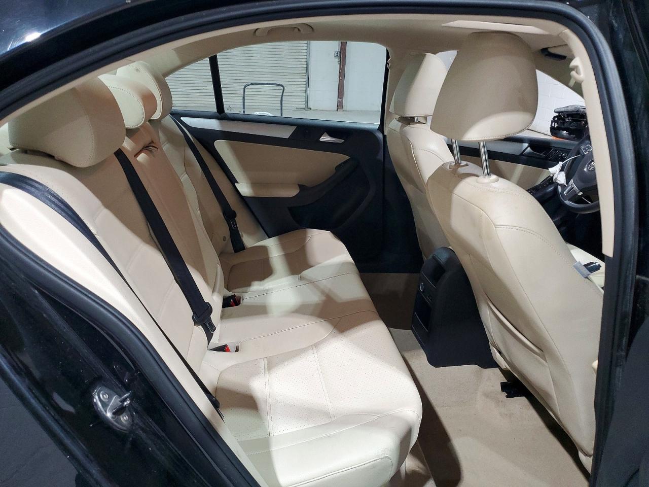 2013 Volkswagen Jetta Se Black vin: 3VWDP7AJ9DM297461