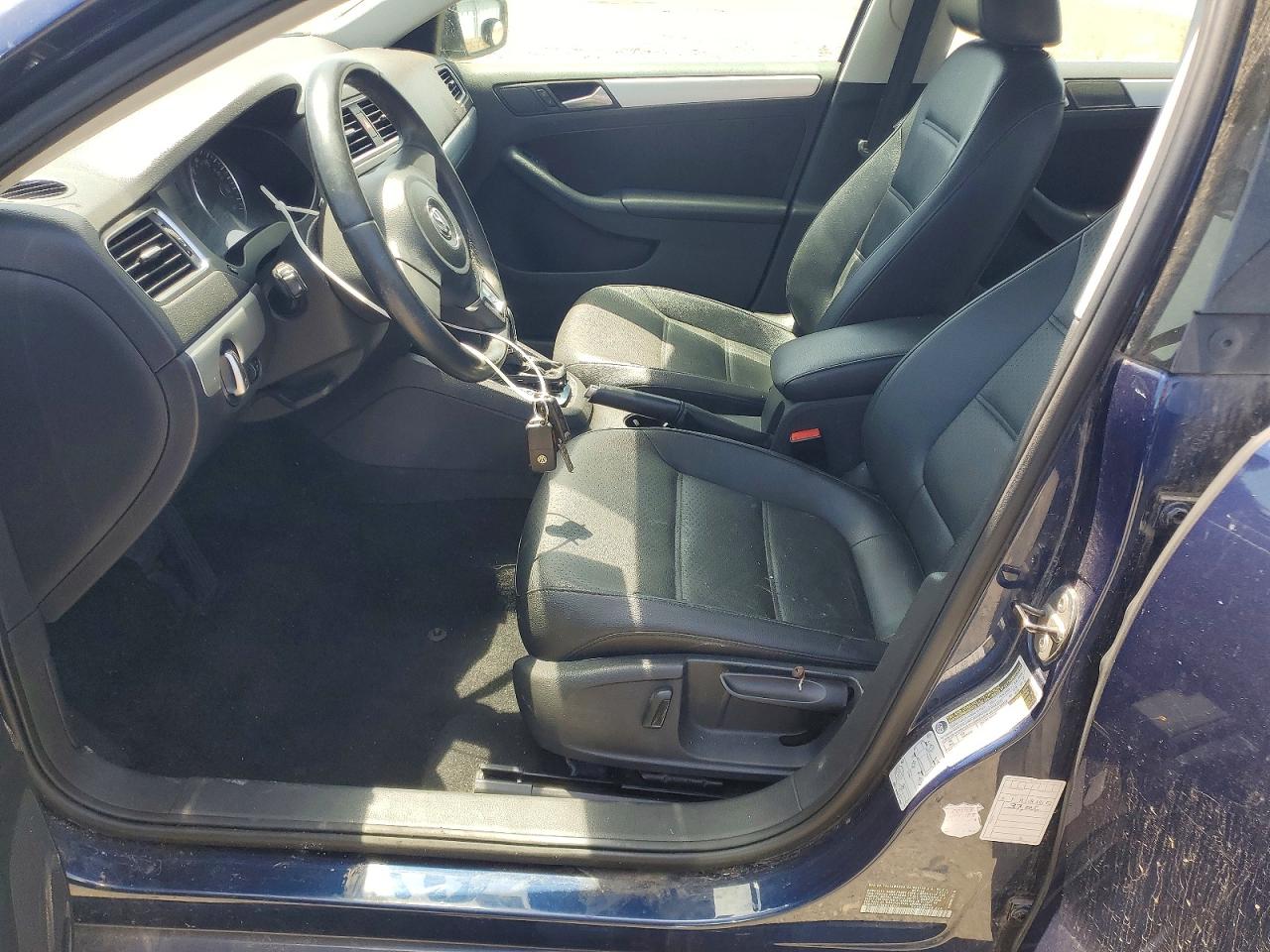 2013 Volkswagen Jetta Se Blue vin: 3VWDP7AJ9DM408347