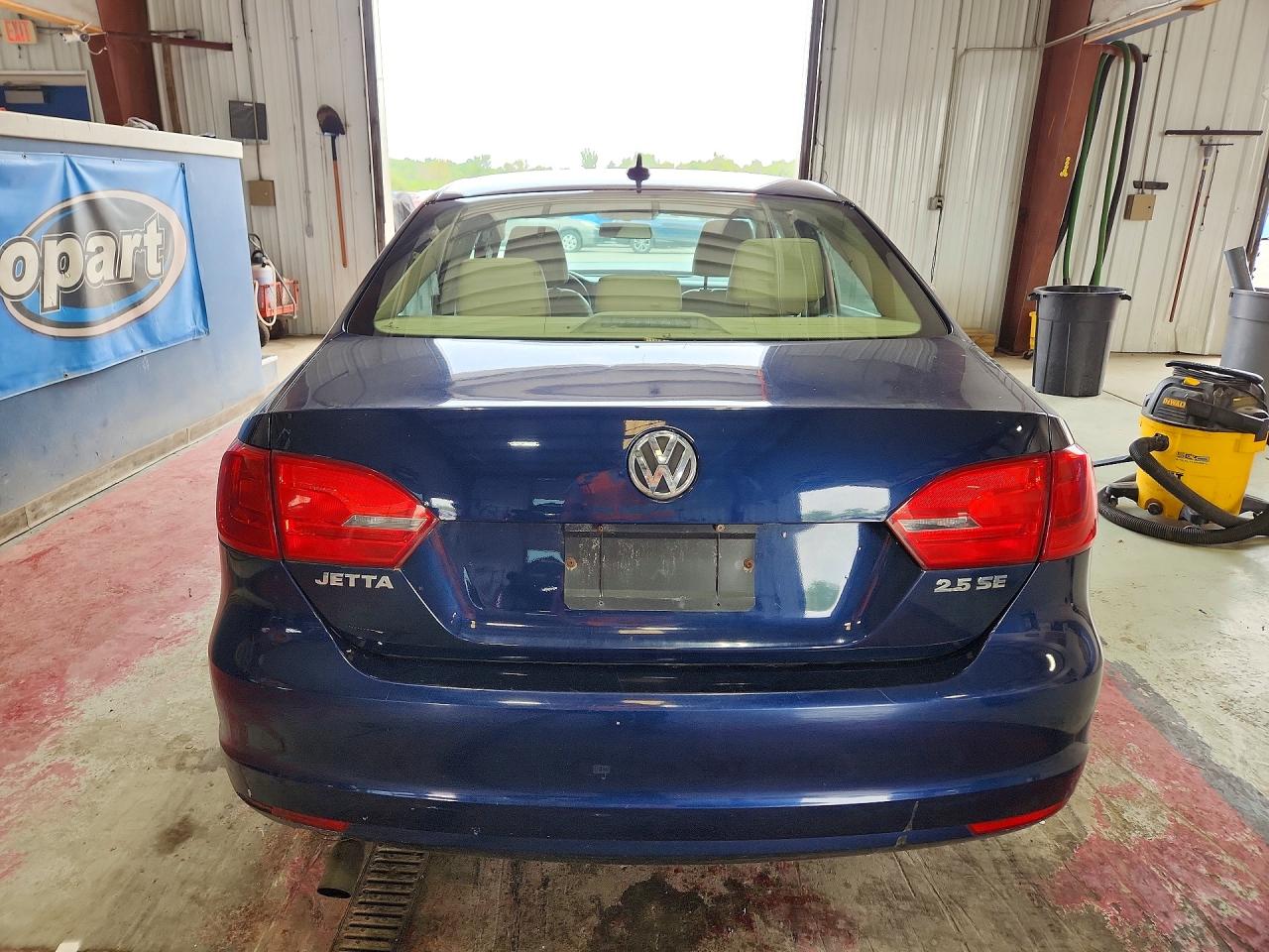 2013 Volkswagen Jetta Se Blue vin: 3VWDP7AJ9DM423110