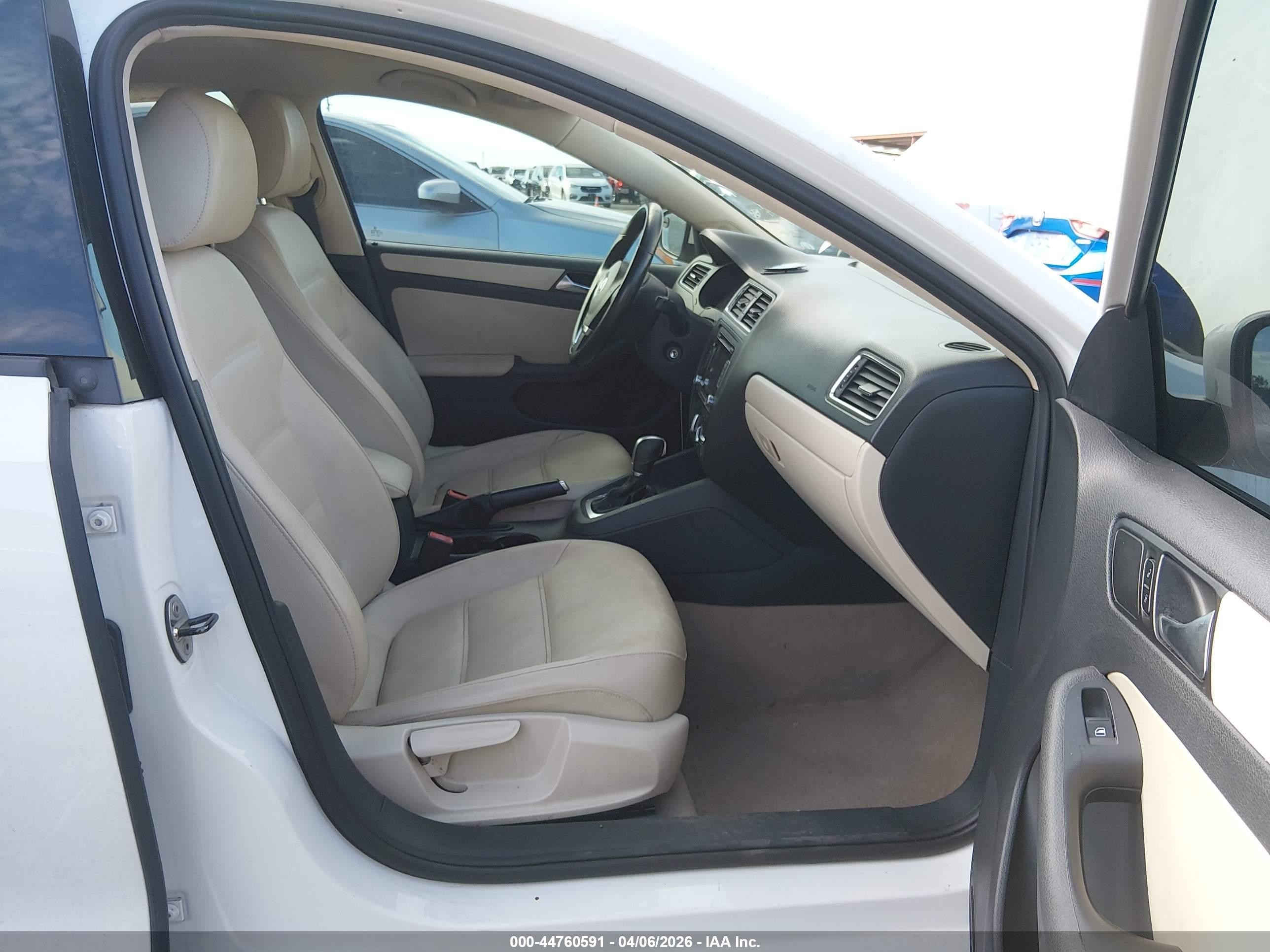 2012 Volkswagen Jetta 2.5l Se White vin: 3VWDP7AJXCM008005