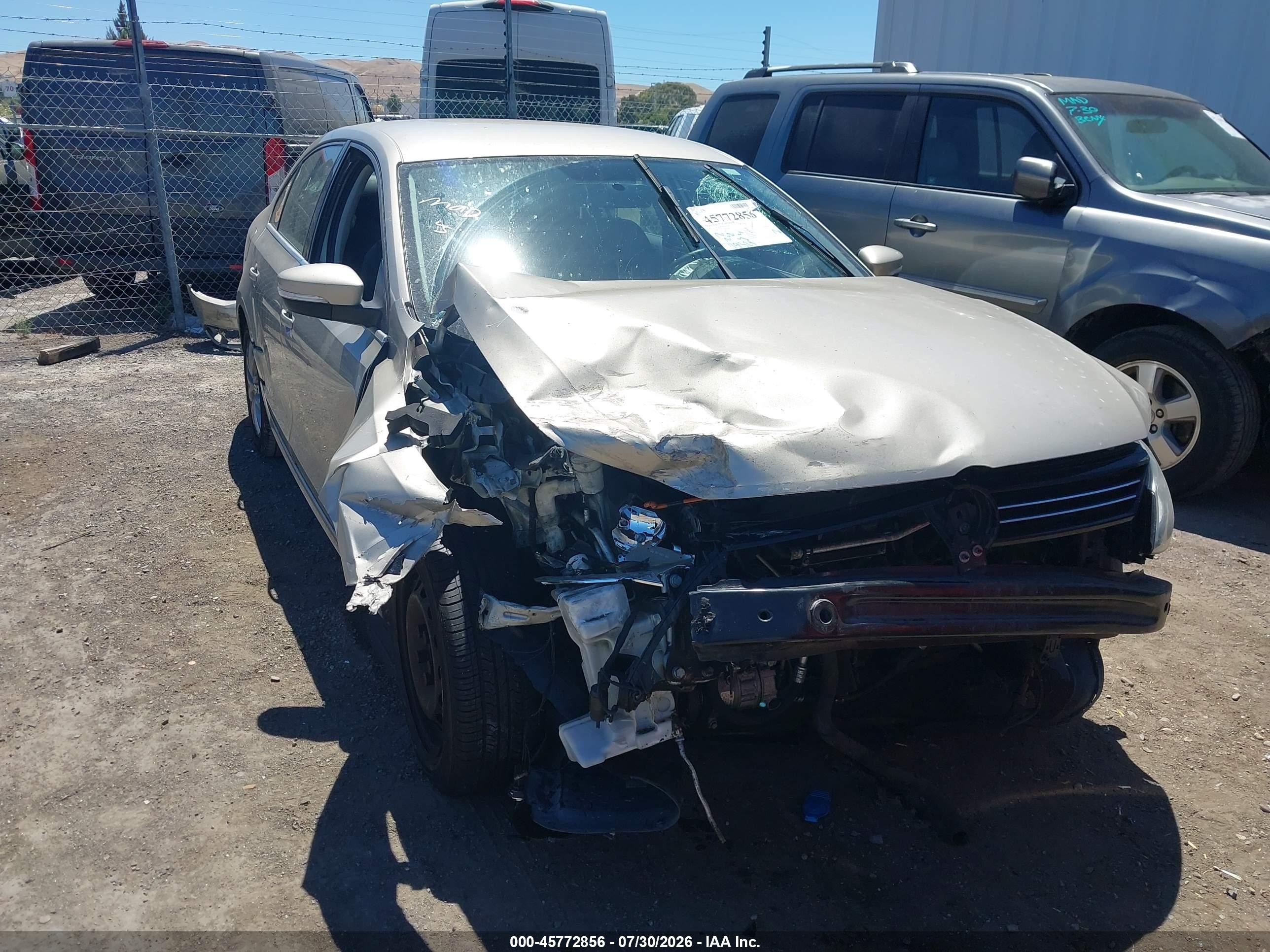 2013 Volkswagen Jetta 2.5l Se Gold vin: 3VWDP7AJXDM220839