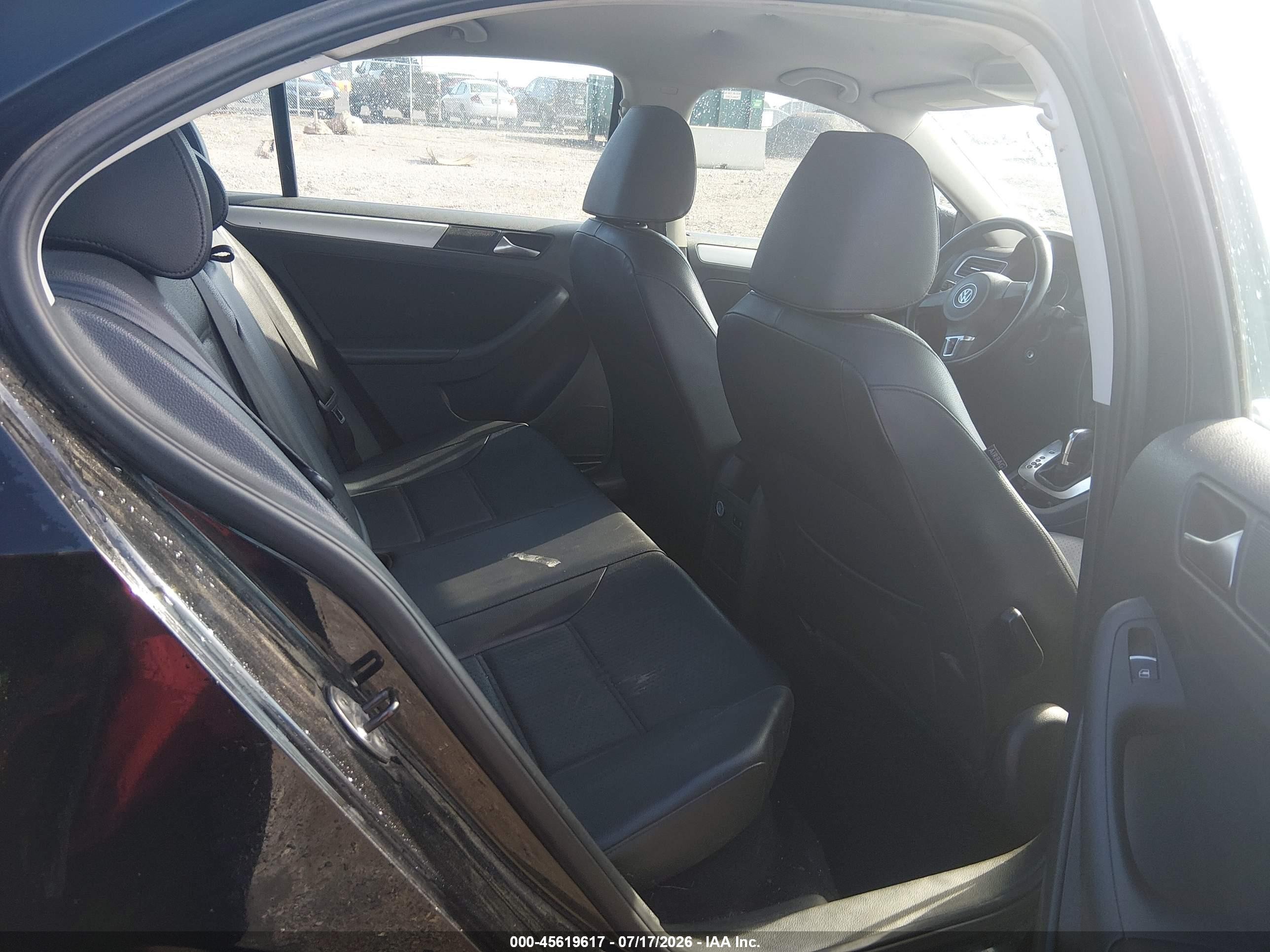 2013 Volkswagen Jetta 2.5l Se Black vin: 3VWDP7AJXDM245109