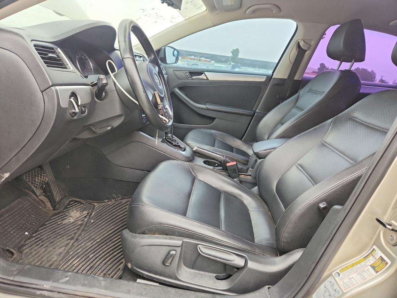 2013 Volkswagen Jetta Se Tan vin: 3VWDP7AJXDM263156