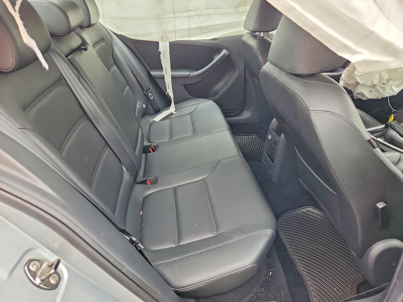 2013 Volkswagen Jetta Se White vin: 3VWDP7AJXDM298649