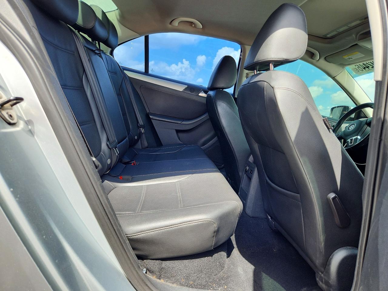 2013 Volkswagen Jetta Se Silver vin: 3VWDP7AJXDM367310