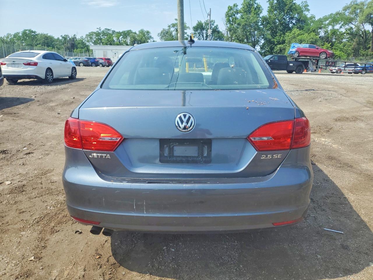 2011 Volkswagen Jetta Se Gray vin: 3VWDX7AJ0BM021036