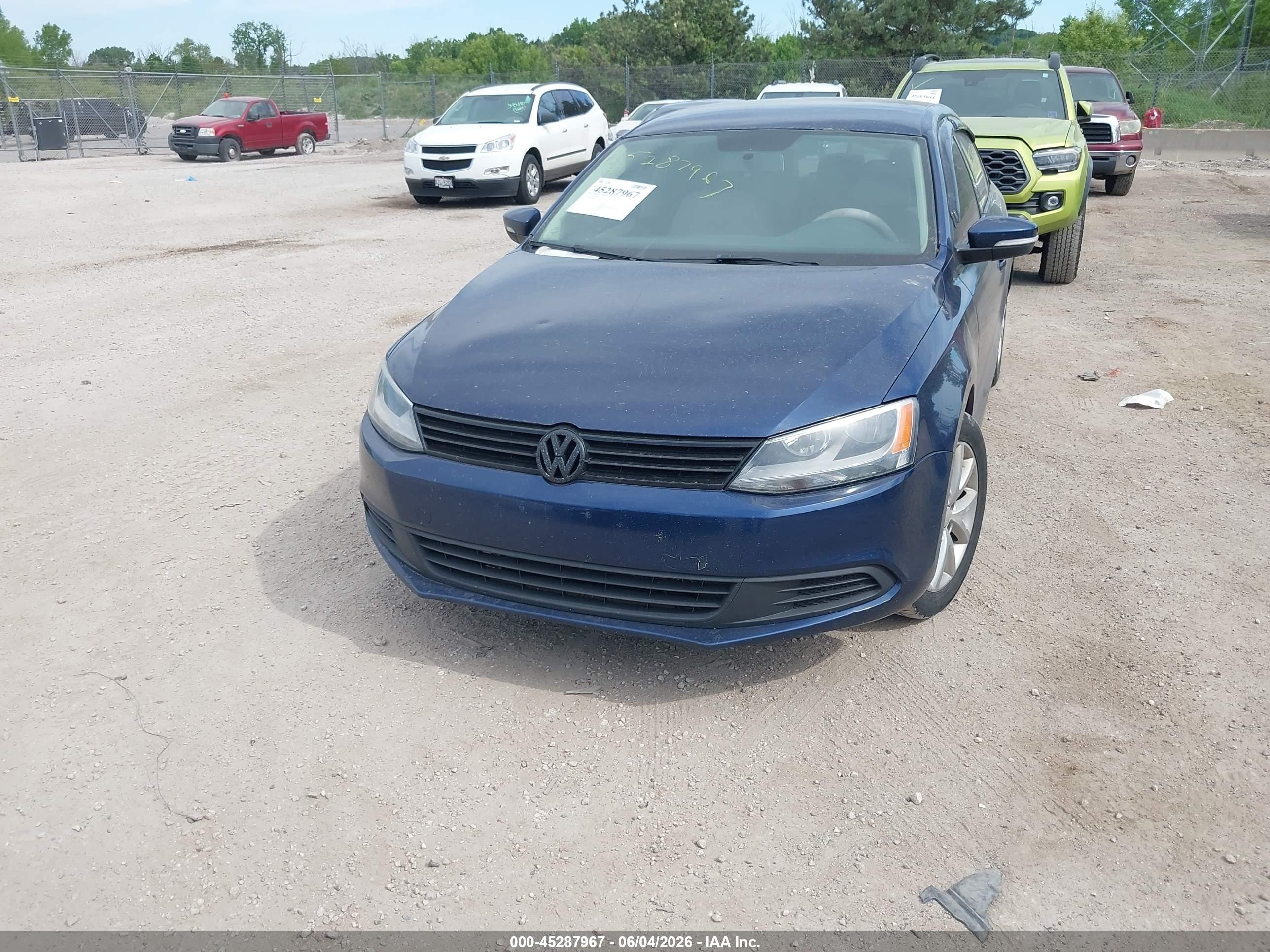 2011 Volkswagen Jetta Se Blue vin: 3VWDX7AJ0BM021456