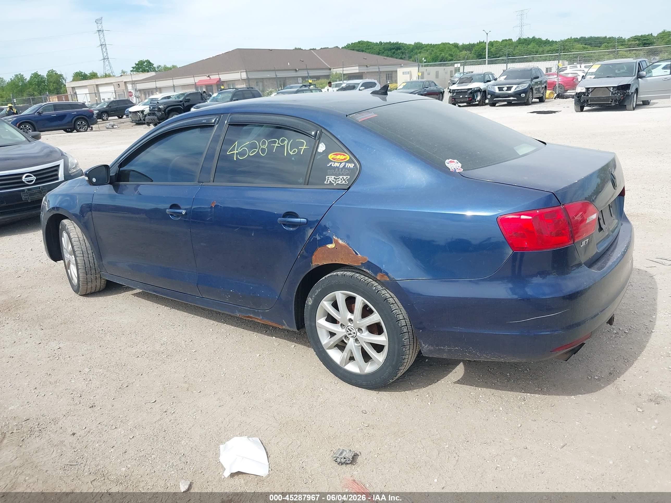 2011 Volkswagen Jetta Se Blue vin: 3VWDX7AJ0BM021456