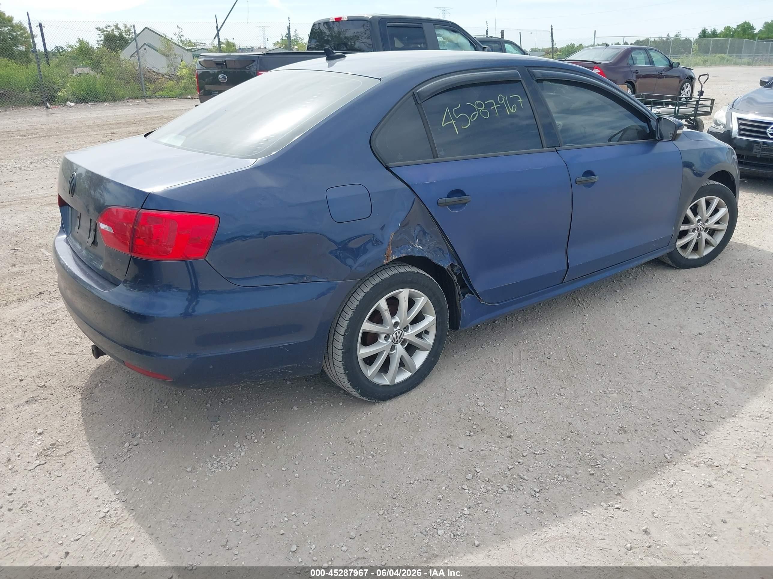 2011 Volkswagen Jetta Se Blue vin: 3VWDX7AJ0BM021456