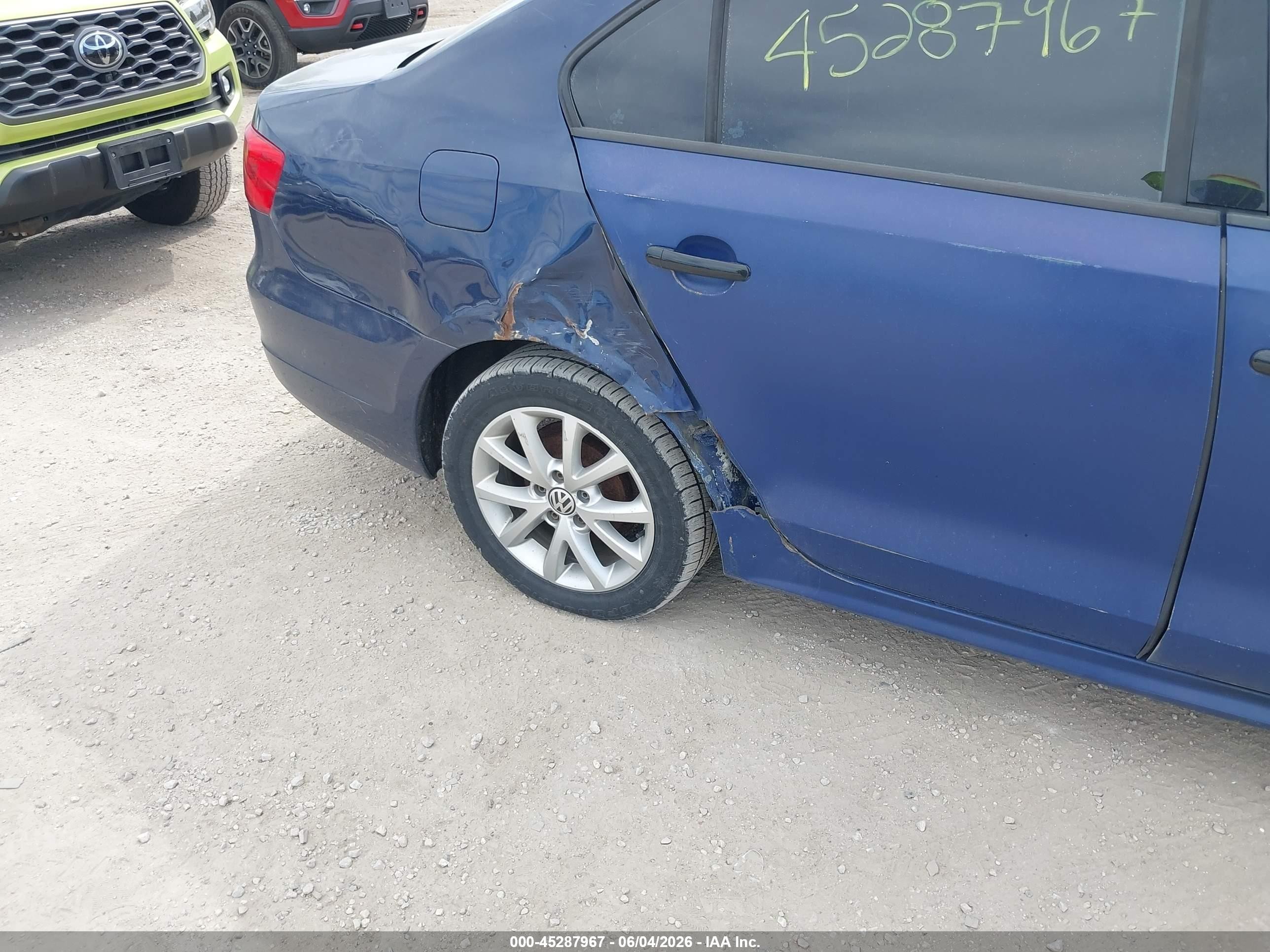 2011 Volkswagen Jetta Se Blue vin: 3VWDX7AJ0BM021456