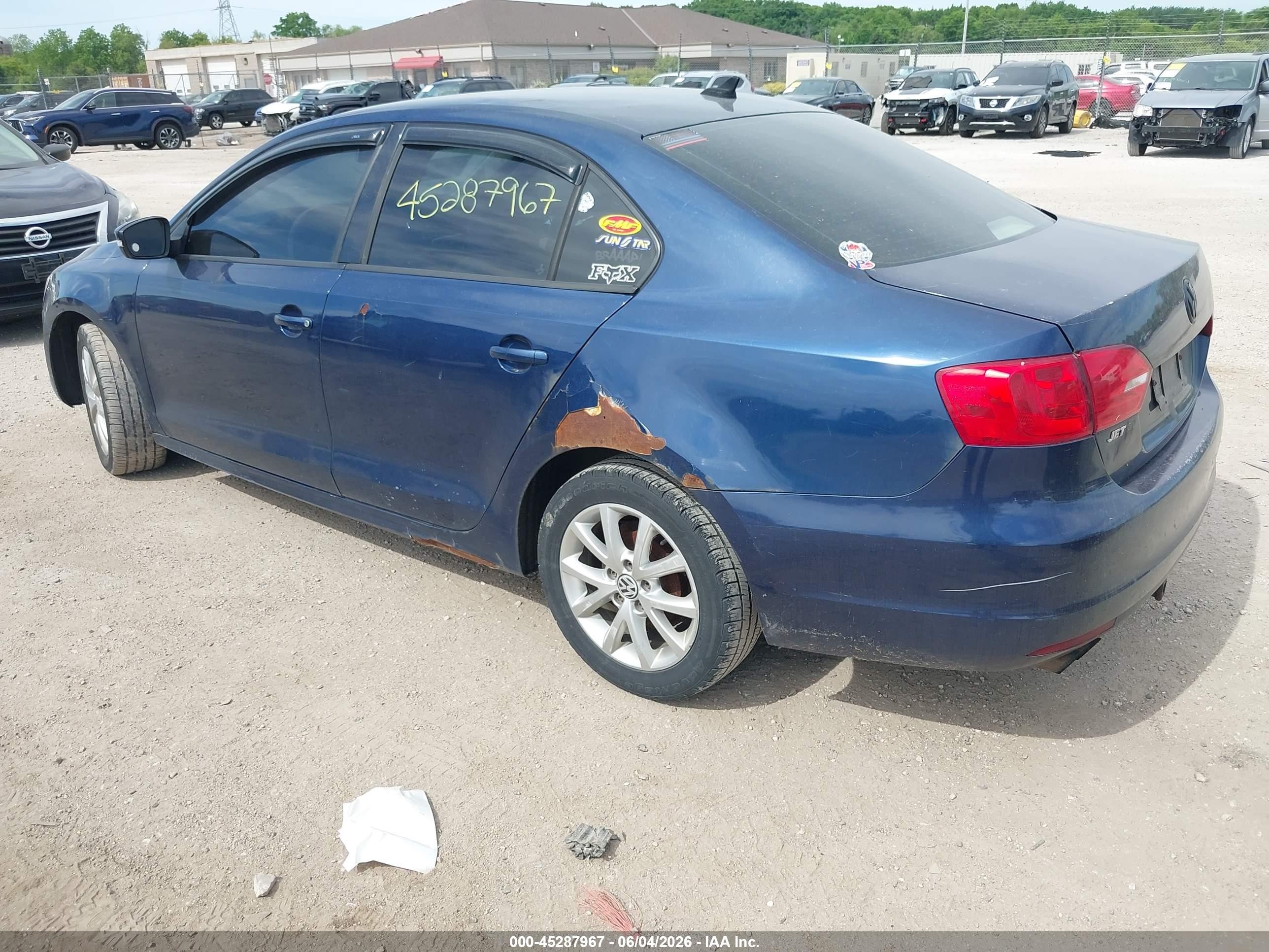 2011 Volkswagen Jetta Se Blue vin: 3VWDX7AJ0BM021456