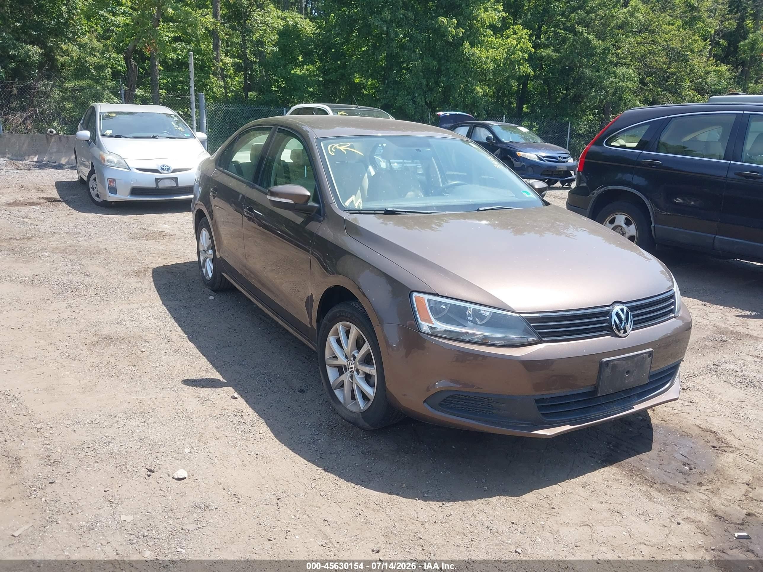 2011 Volkswagen Jetta 2.5l Se Коричневый vin: 3VWDX7AJ0BM052559