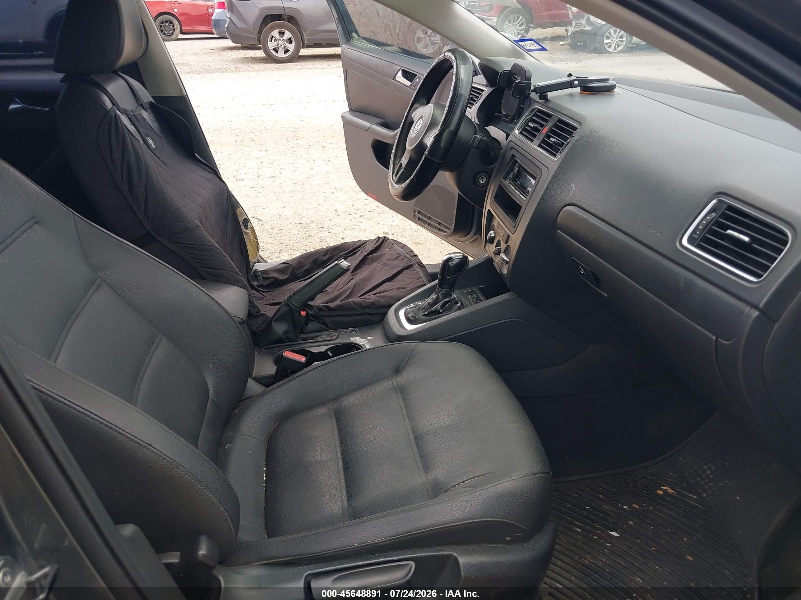 2011 Volkswagen Jetta 2.5l Se Silver vin: 3VWDX7AJ0BM320963