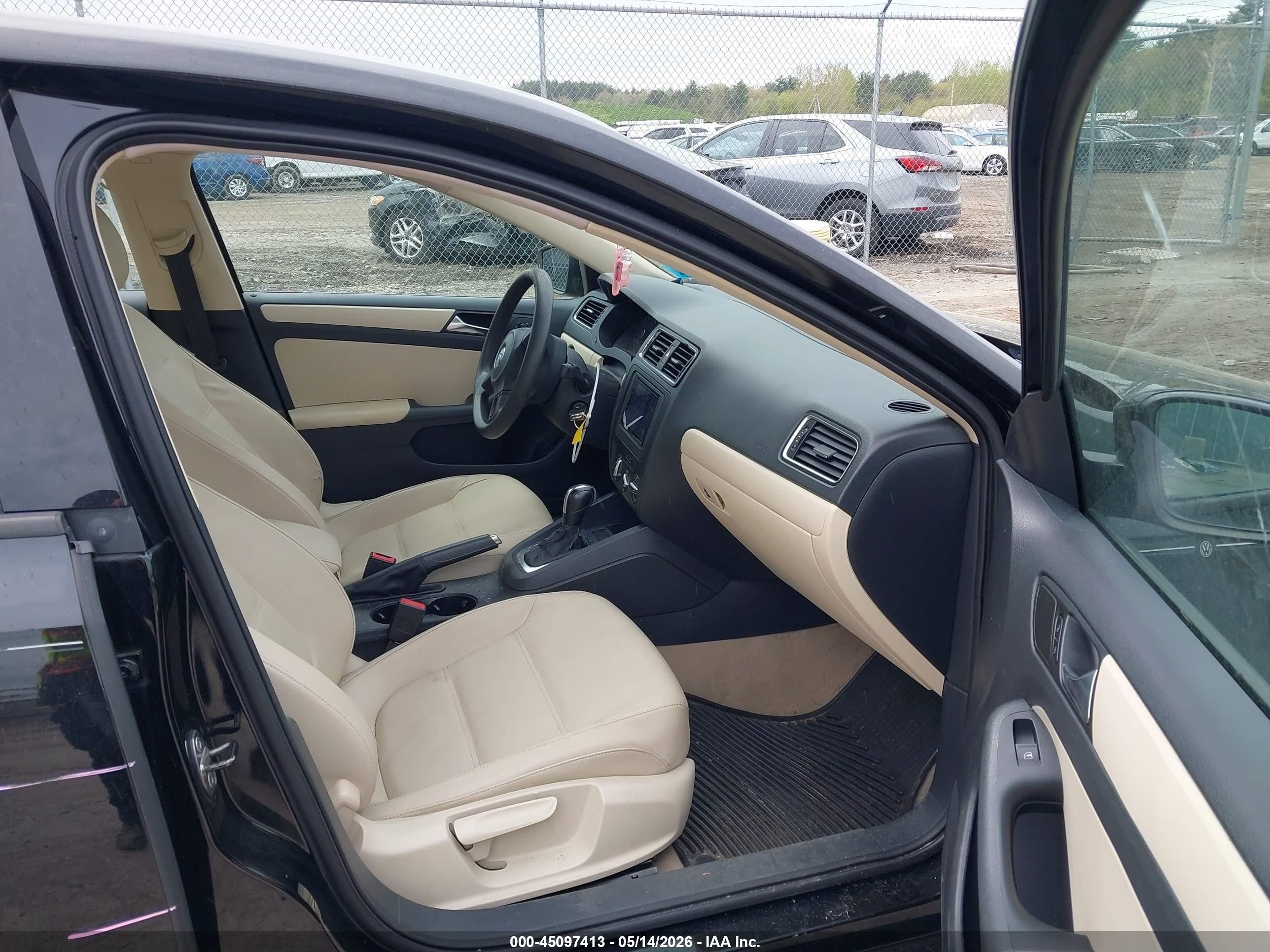 2011 Volkswagen Jetta 2.5l Se Black vin: 3VWDX7AJ0BM321448