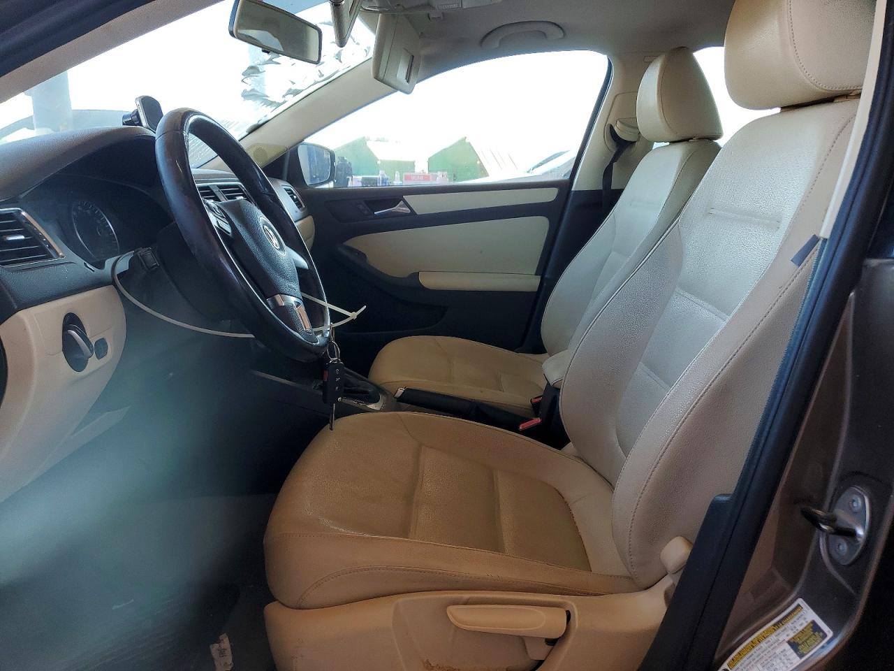 2012 Volkswagen Jetta Se Tan vin: 3VWDX7AJ0CM077916