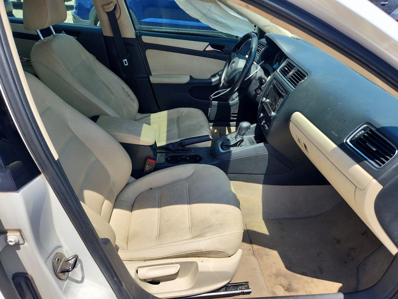 2012 Volkswagen Jetta Se White vin: 3VWDX7AJ0CM308894