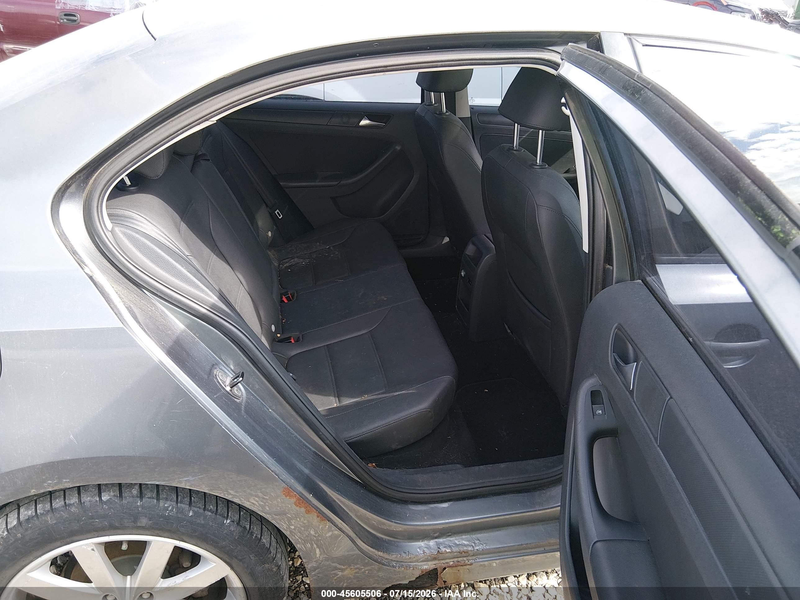 2012 Volkswagen Jetta 2.5l Se Gray vin: 3VWDX7AJ0CM396958