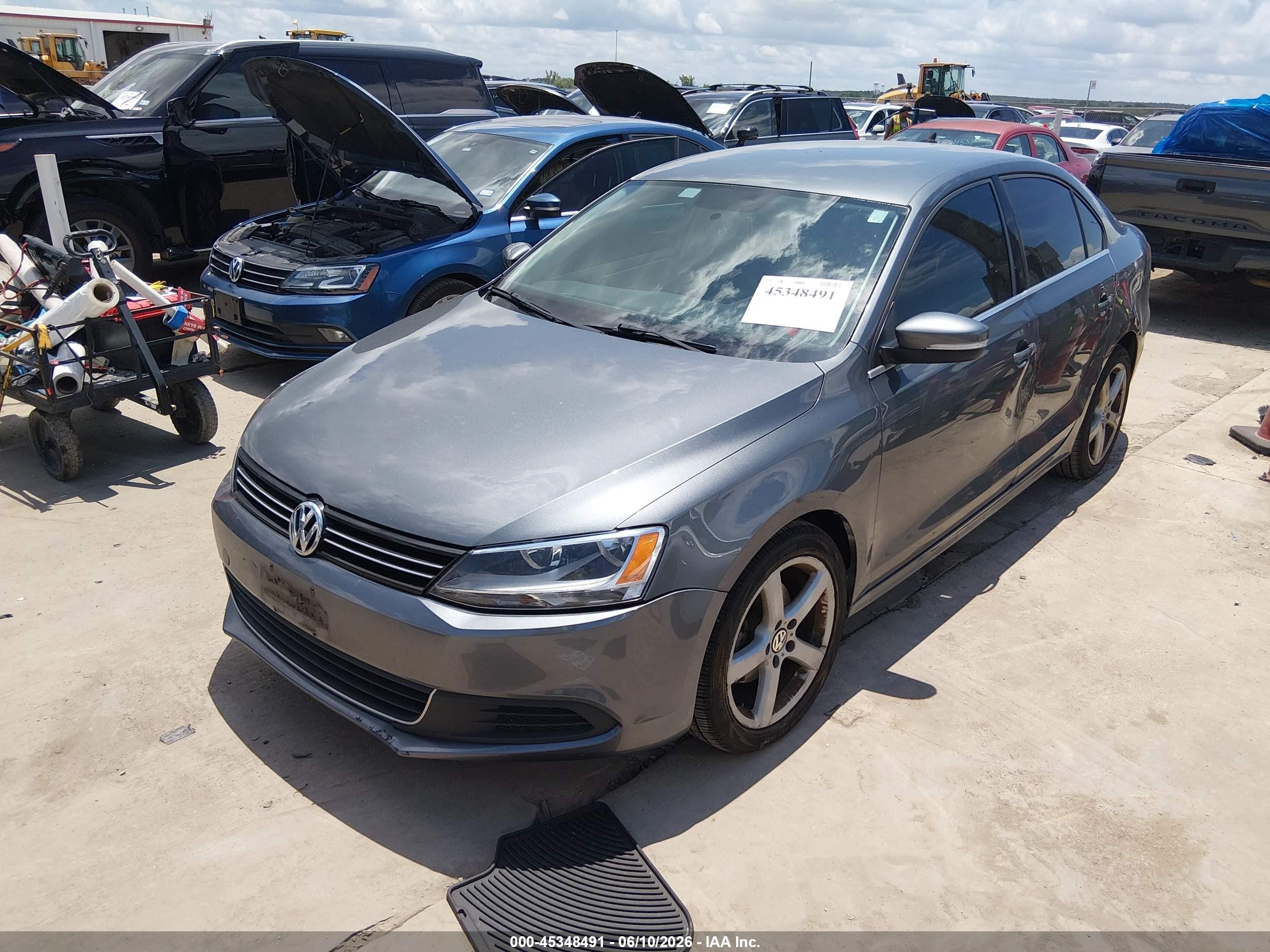 2013 Volkswagen Jetta 2.5l Se Gray vin: 3VWDX7AJ0DM258323