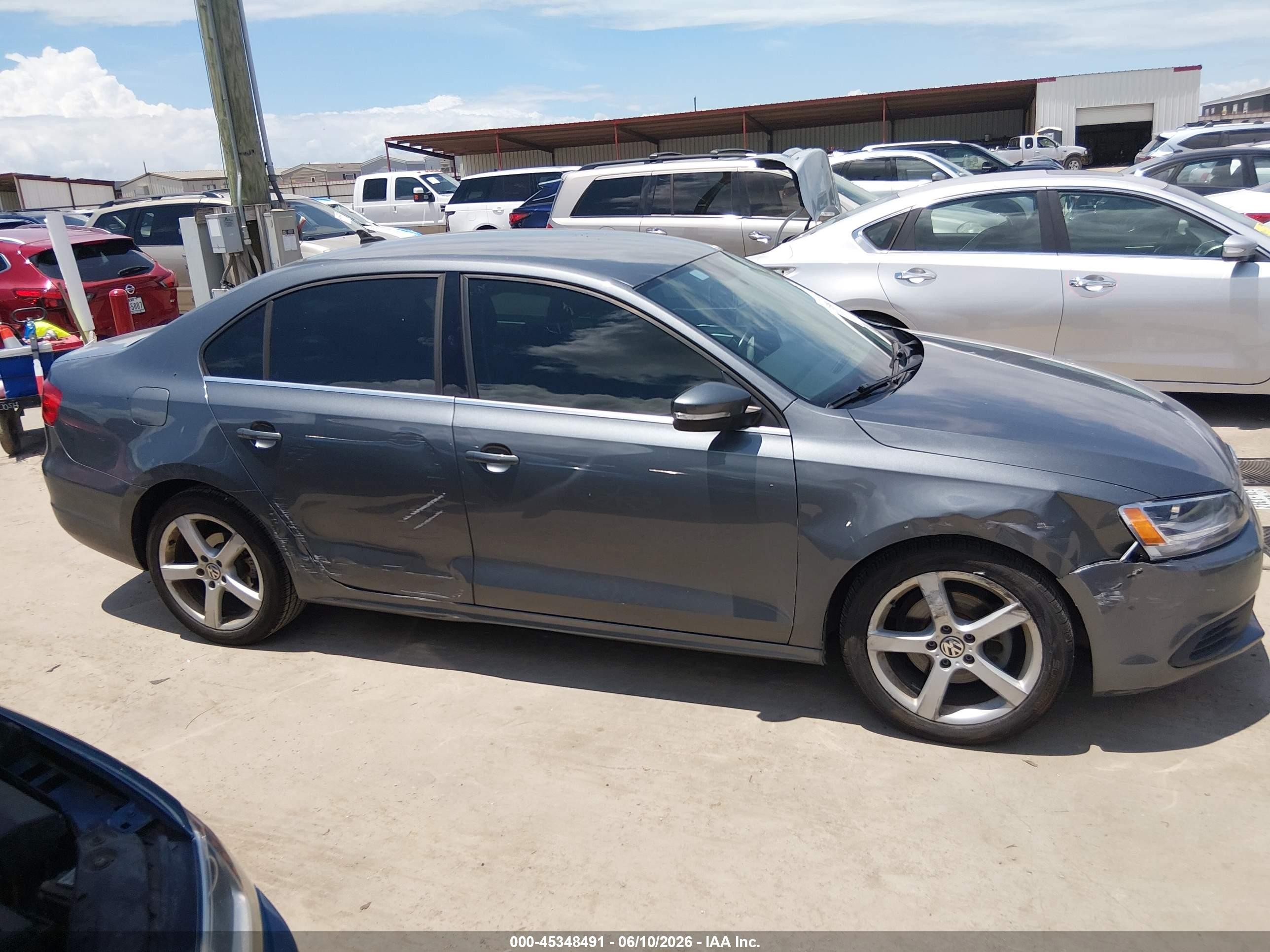 2013 Volkswagen Jetta 2.5l Se Gray vin: 3VWDX7AJ0DM258323